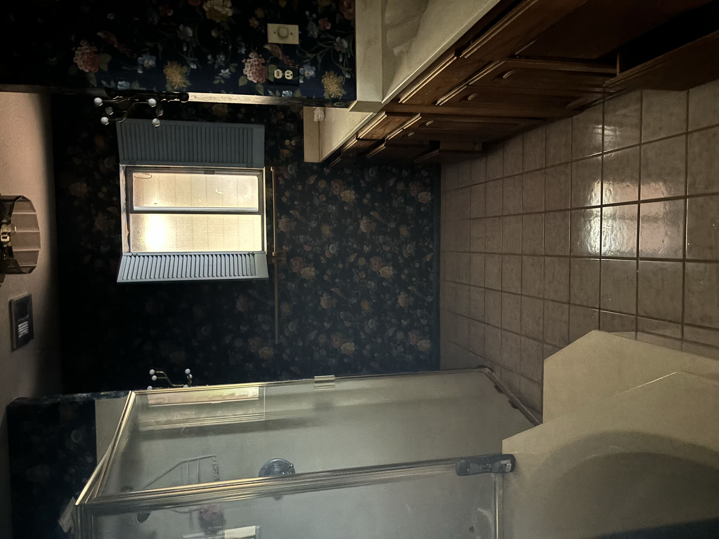 Master Bathroom Before (positioned in middle of master bedroom)