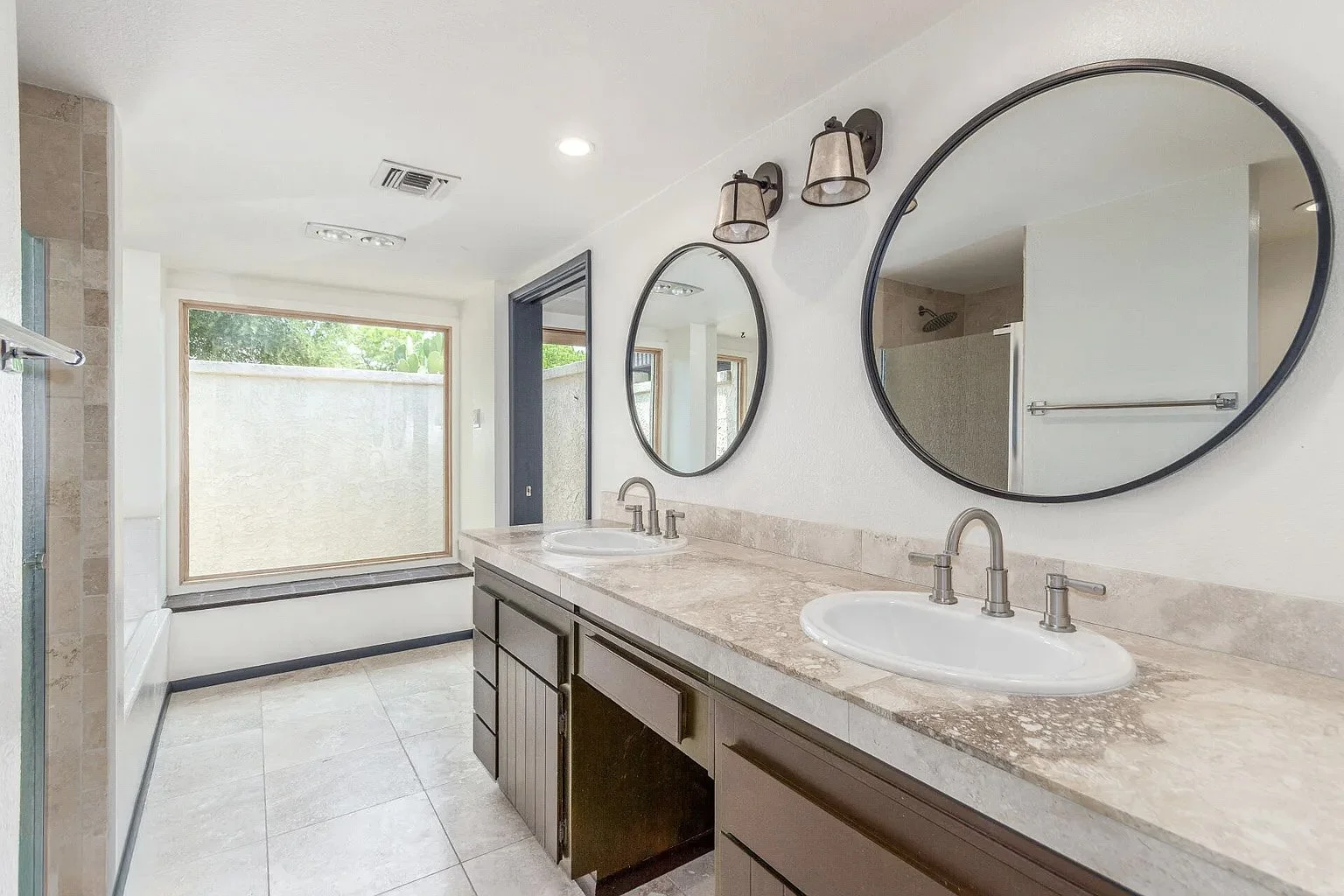 Master Bathroom Before