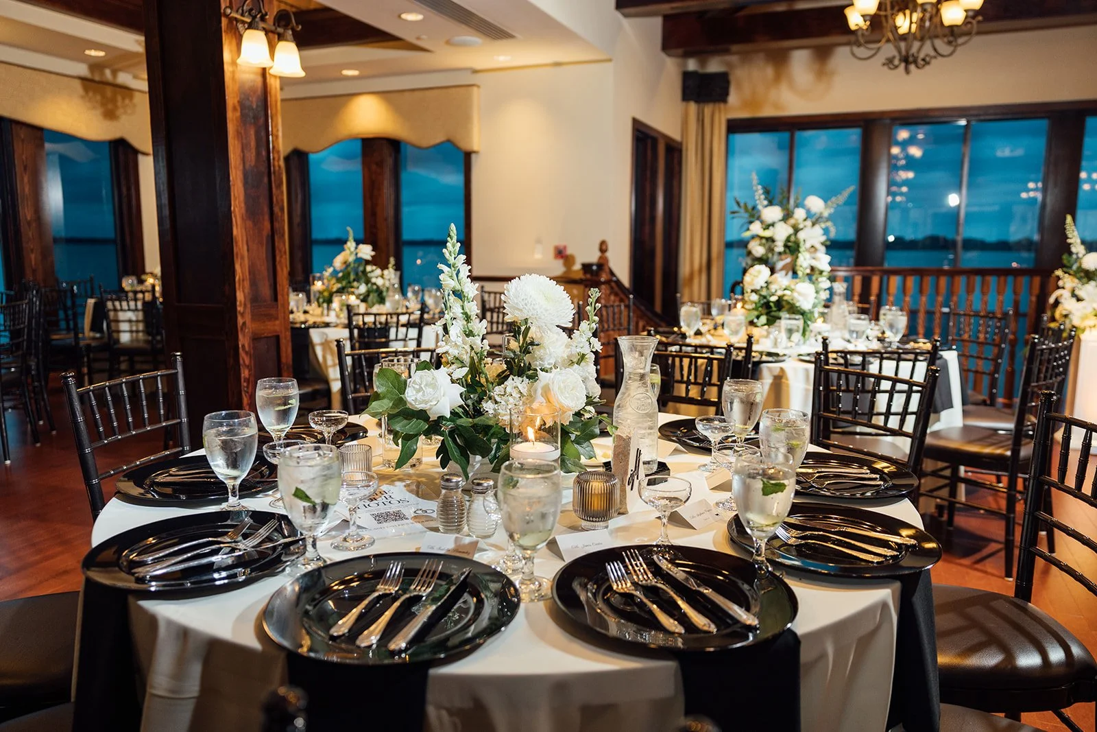 Tayler + Alex - Lillie Shawn Imagery -956.jpg