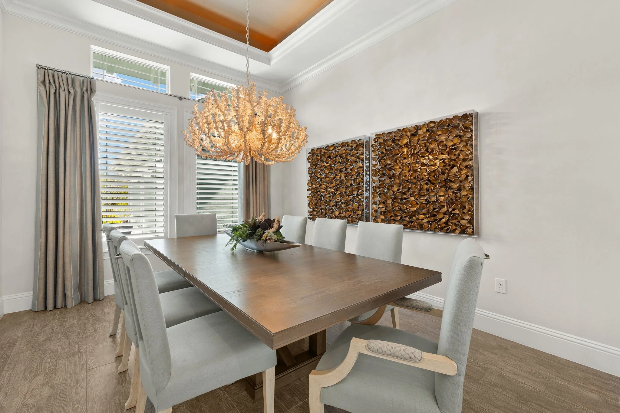 15-Dining Room.jpg