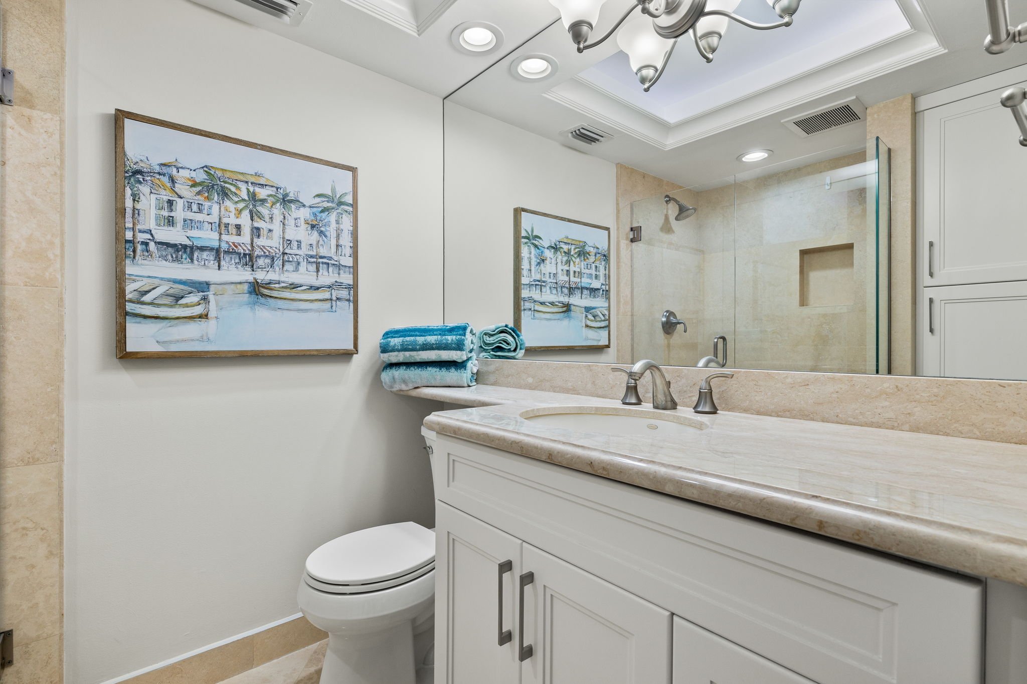 21-Guest Bedroom 1.jpg