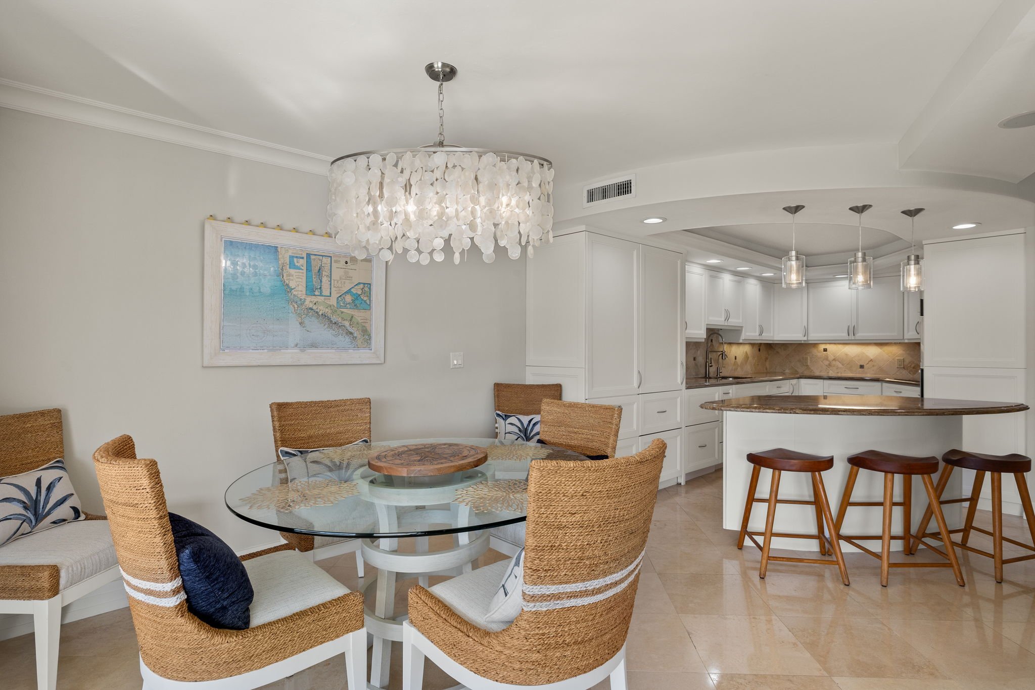 9-Dining Room 3 of 3.jpg