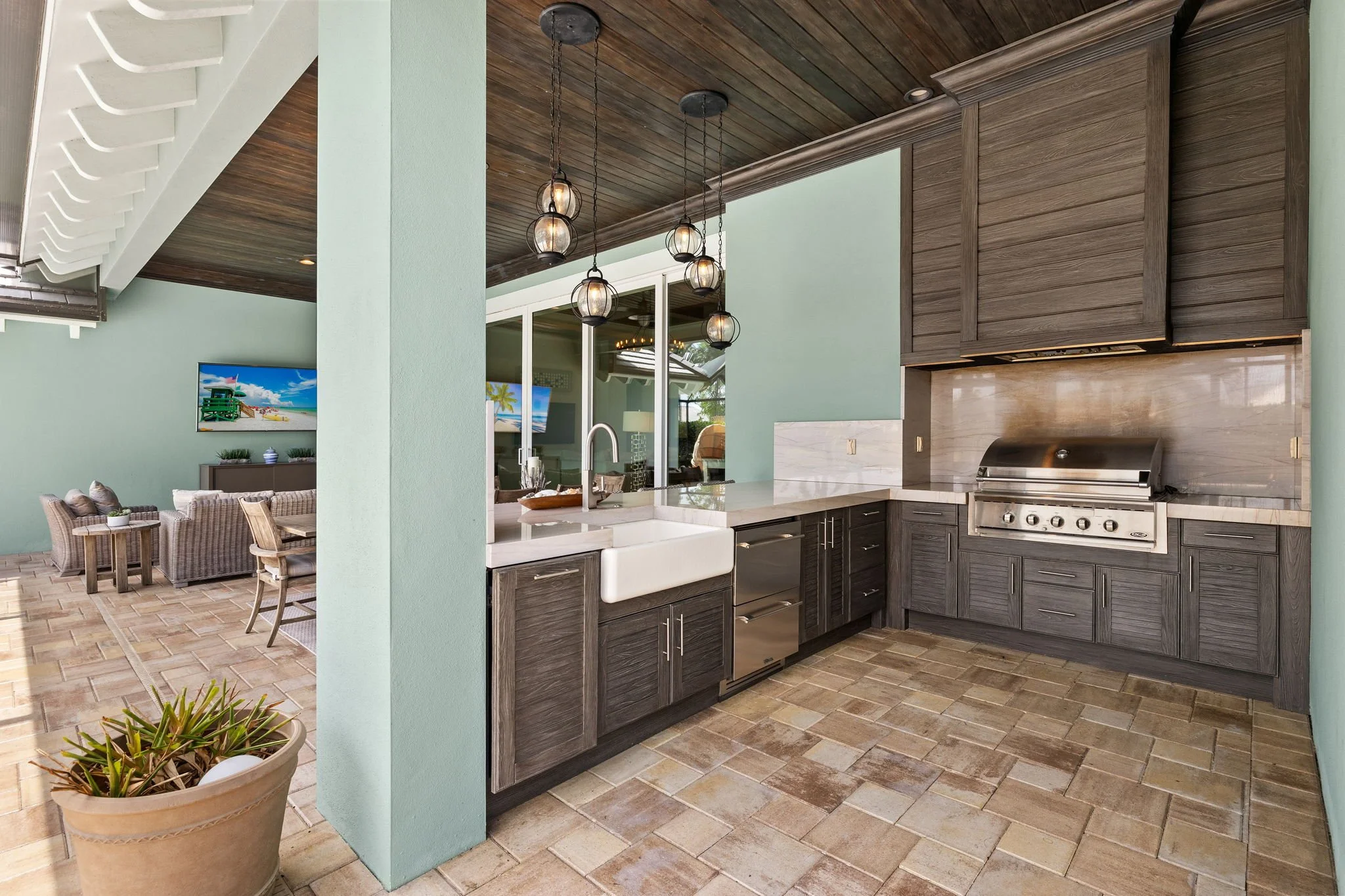 34-Outdoor Kitchen Grill.jpg
