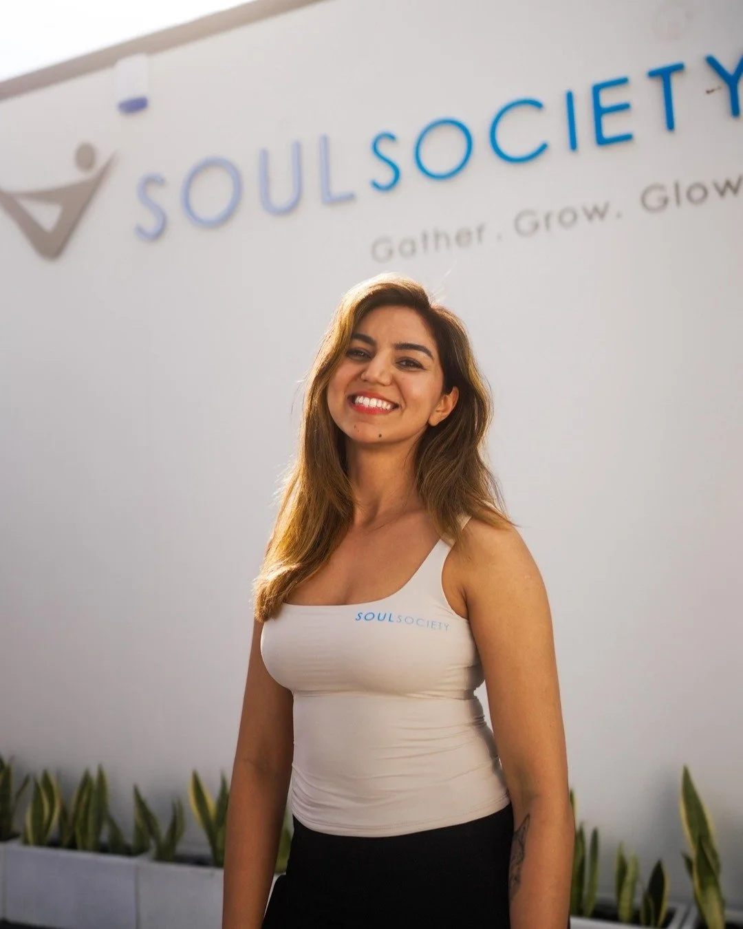 Soul Society was built with one goal in mind: to make wellness achievable 🫶🏼

✔️ 30-minute classes that fit your schedule
✔️ Infrared recovery built into every mat
✔️ Premium facilities designed for women
✔️ A community that inspires consistency

?