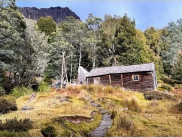 hut towards the end of the overland track