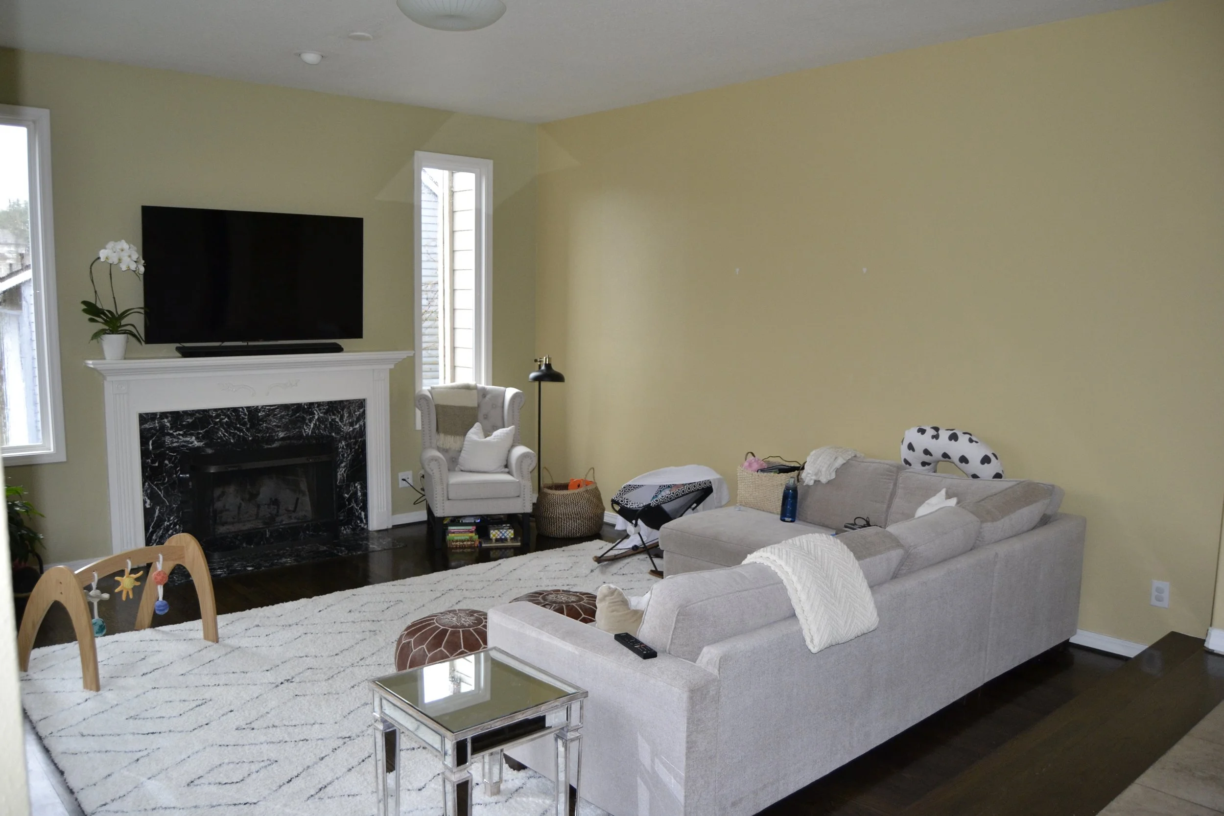 Living room 4.JPG