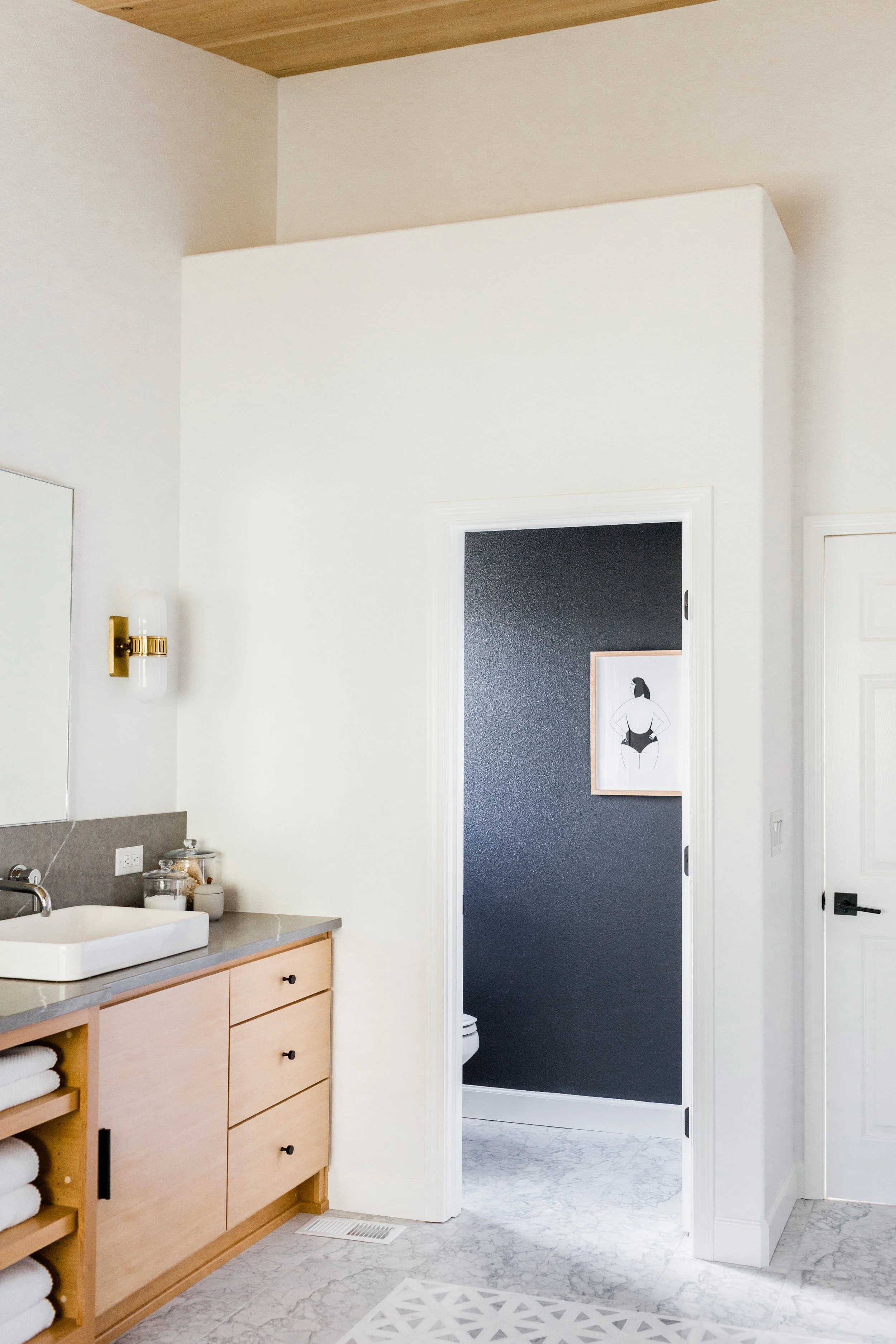 functional-nest-mill-pond-master-bath-01.jpg