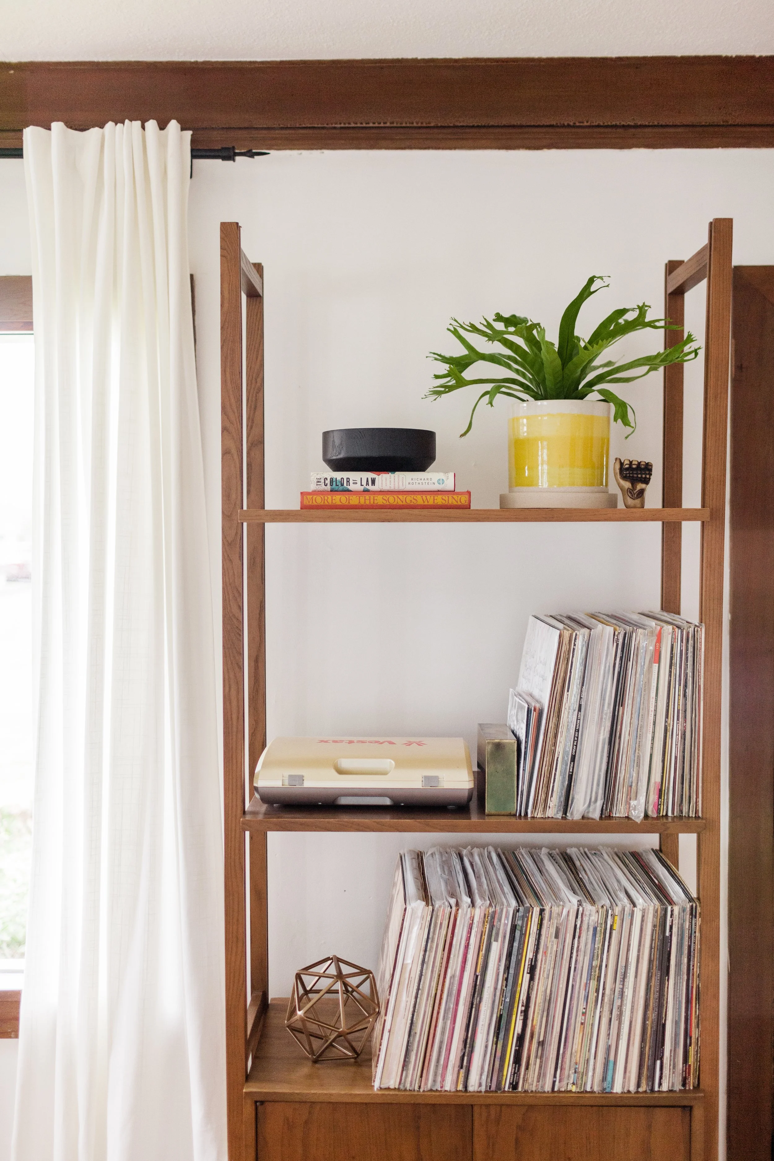 functional-nest-1920s-bungalow-14.jpg