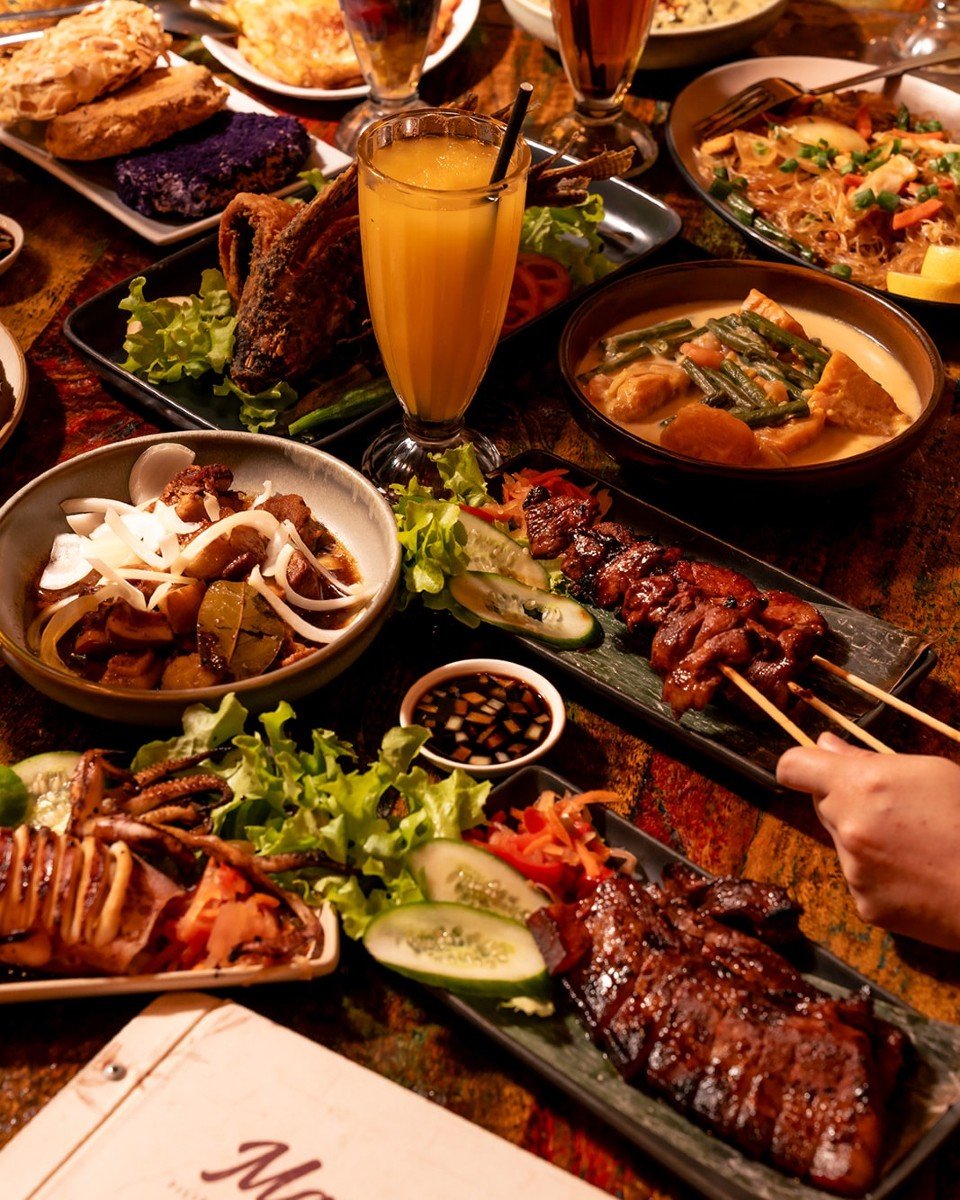 A feast worth gathering for 🇵🇭
From sizzling skewers to creamy gata dishes and crispy inihaw, this is Filipino comfort food done the Mama Lor way, rich, hearty, and made to share.

📍 Melbourne, Werribee | Sydney, Rooty Hill
⏰ Open daily: 10AM &nda