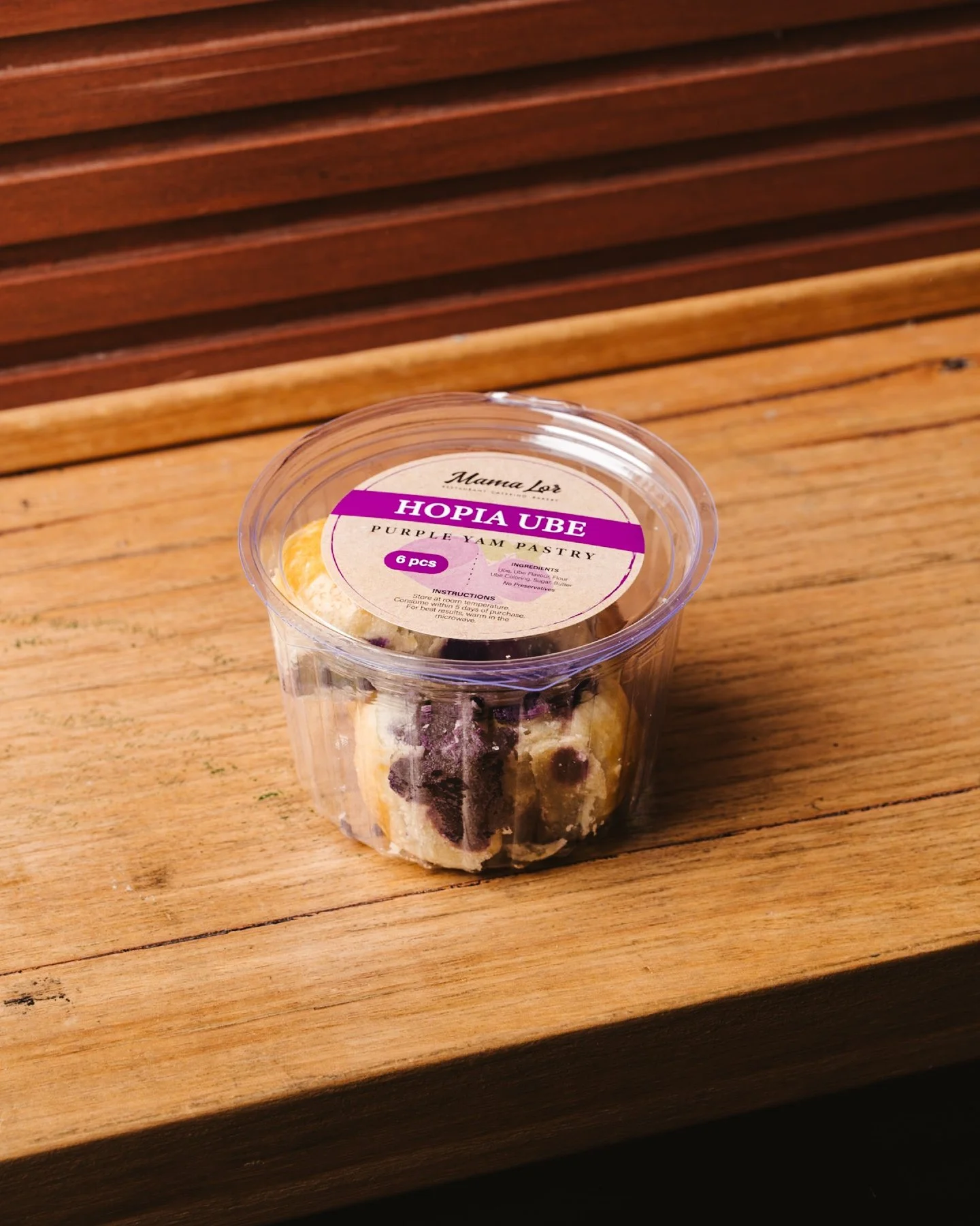 Fresh from the Mama Lor bakery.

From soft pandesal baked daily, to classic Filipino sweets like leche flan, hopia ube, and our rich choco crinkles, every treat is made to bring a little taste of home.

Perfect with coffee, perfect after a meal, or p