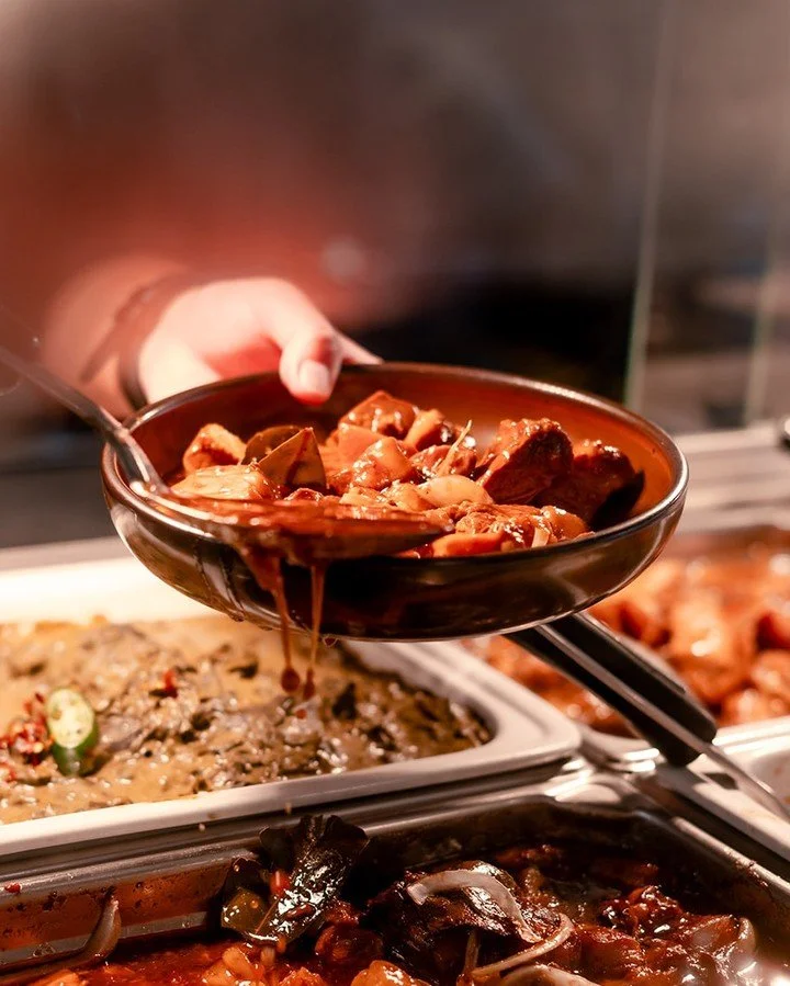 Slow cooked stews, rich sauces, fresh veggies, and all your favourites ready to go.
Pick what you love, load it up, and enjoy every bite.

📍 Visit us in Melbourne or Sydney
🌐 mamalor.com

Hours
Monday to Sunday
10am to 9pm

Sydney
39 Rooty Hill Rd 
