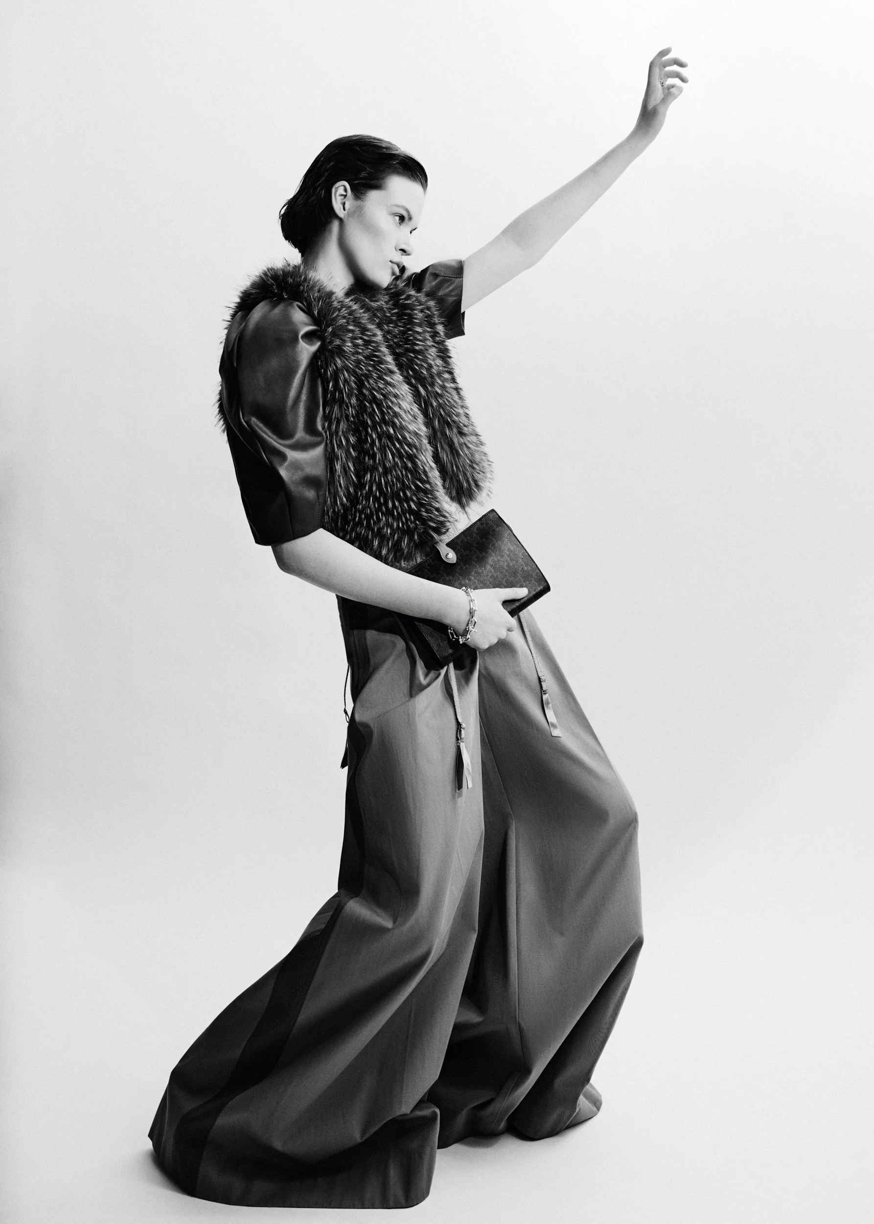 editorial for Grazia Middle East
photographed by Carmen Rose