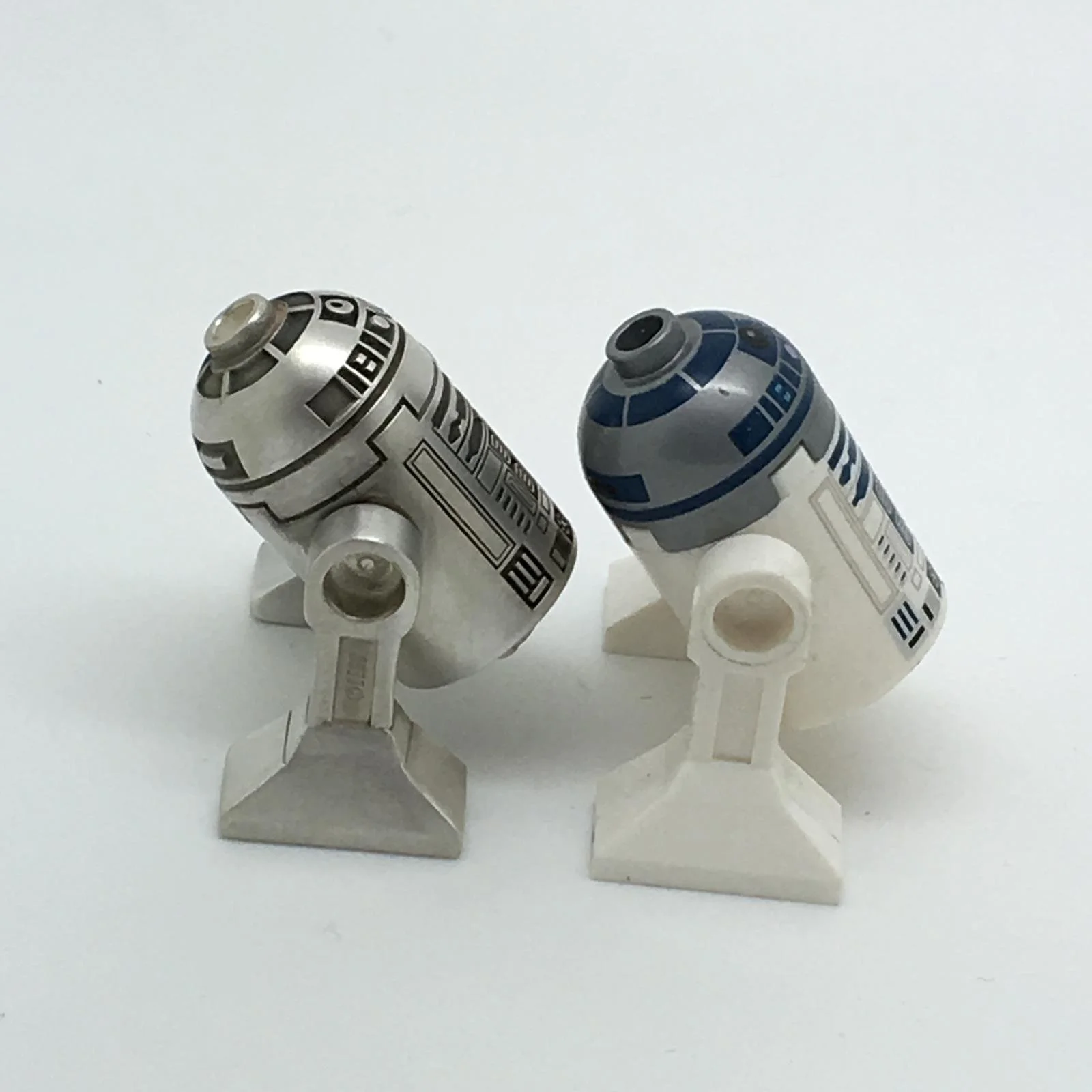 Platinum R2D2 figures