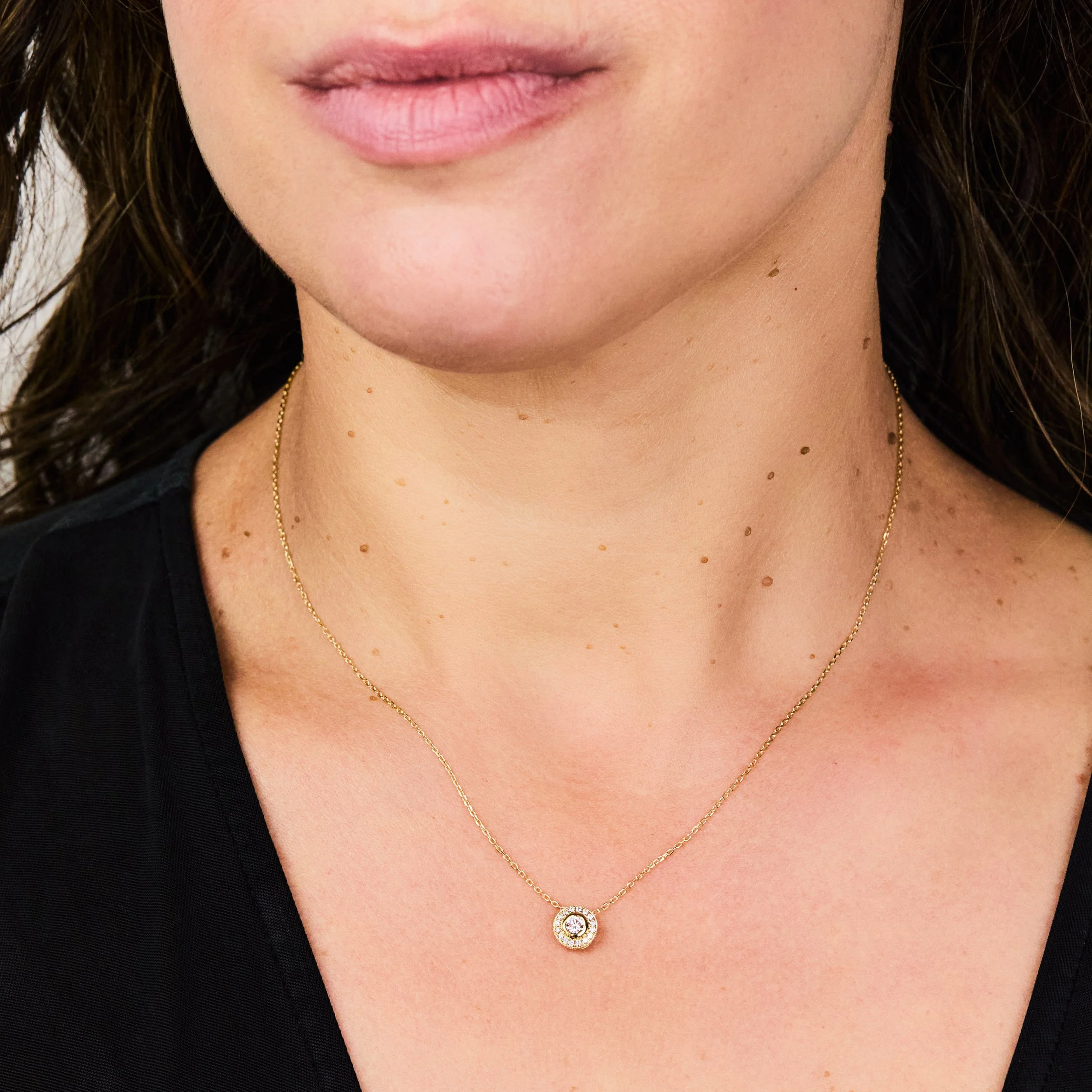 Diamond Halo Necklace Gold