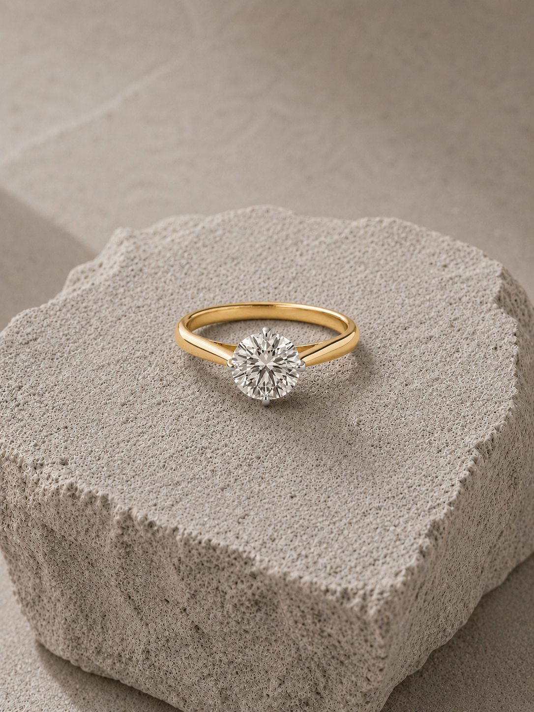 18ct Gold and Platinum Solitaire Ring
