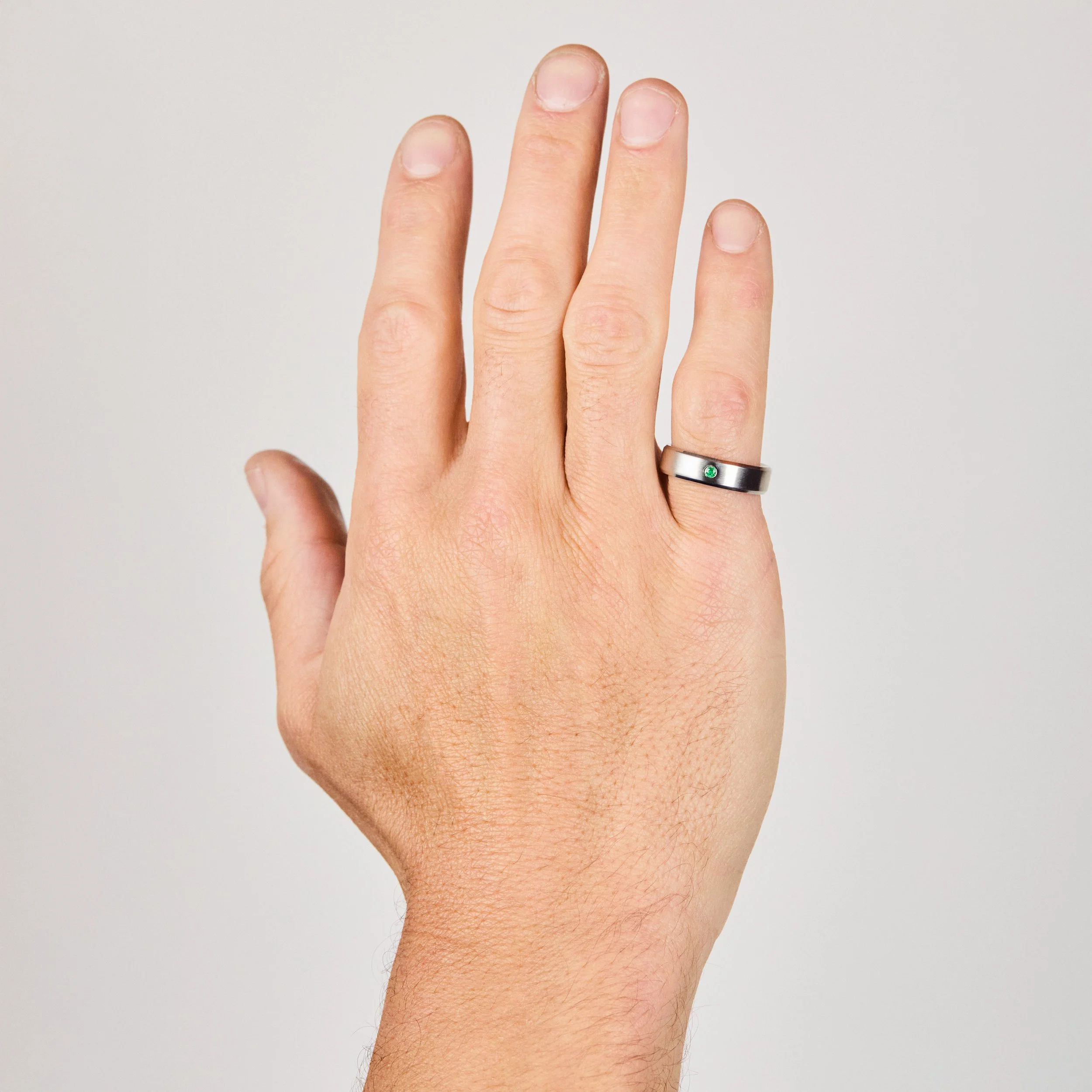 Platinum Ring with Emerald Unisex