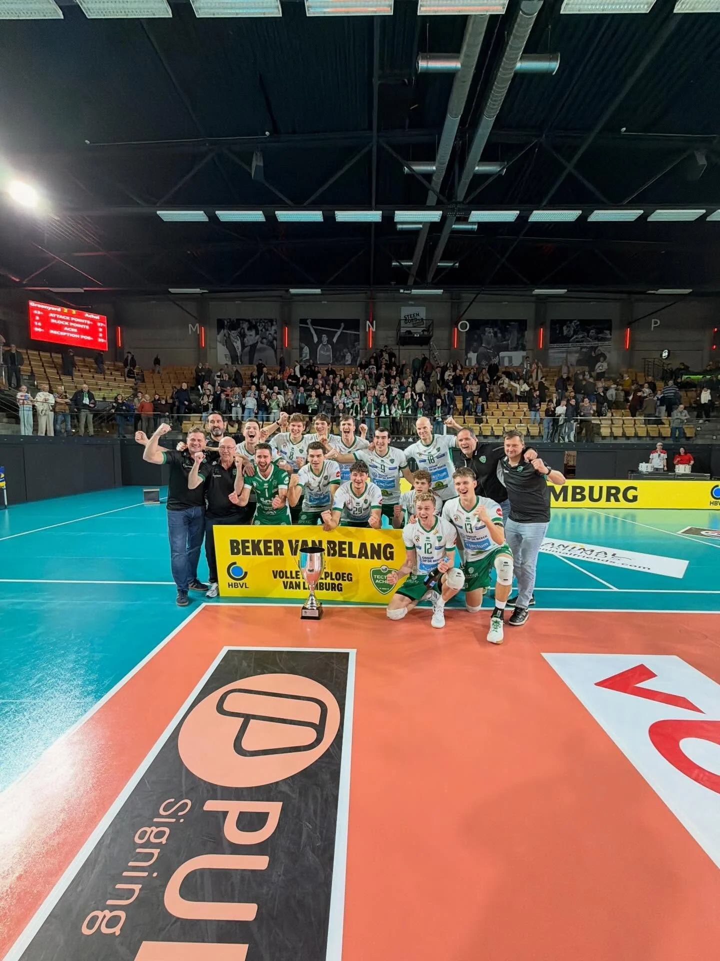 💚 PICTURE TIME 💚
Voor de 3e keer op rij de beste ploeg van Limburg, dat verdient een beker 🏆