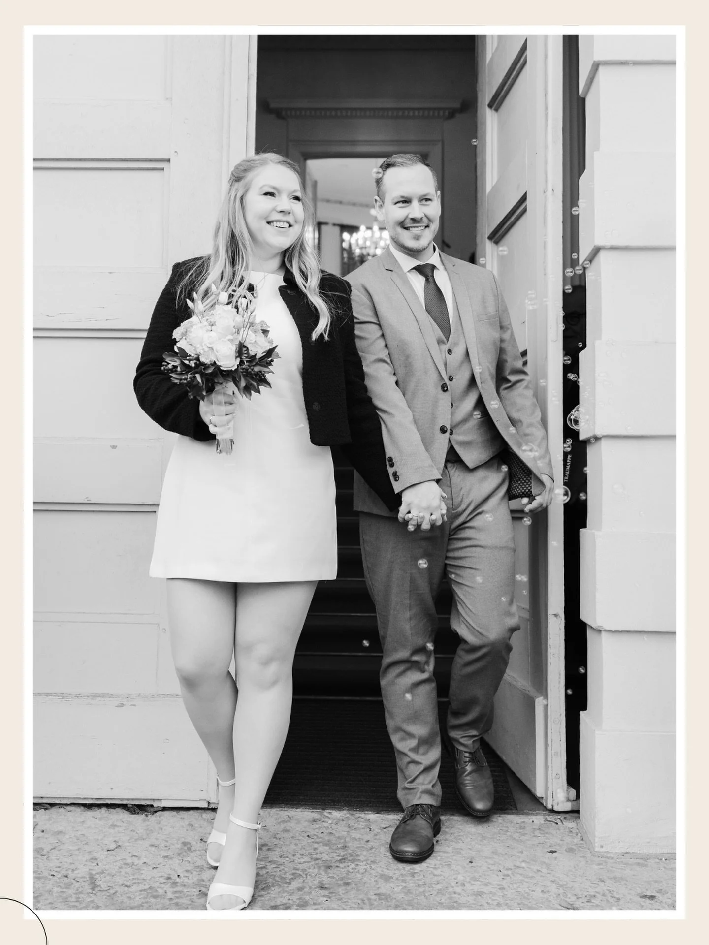 Echte Emotionen, echte Momente.
Als Hochzeitsfotograf in L&uuml;beck begleite ich euch am wichtigsten Tag.

#standesamtl&uuml;beck #standesamtlichetrauung #hochzeitsfotografl&uuml;beck