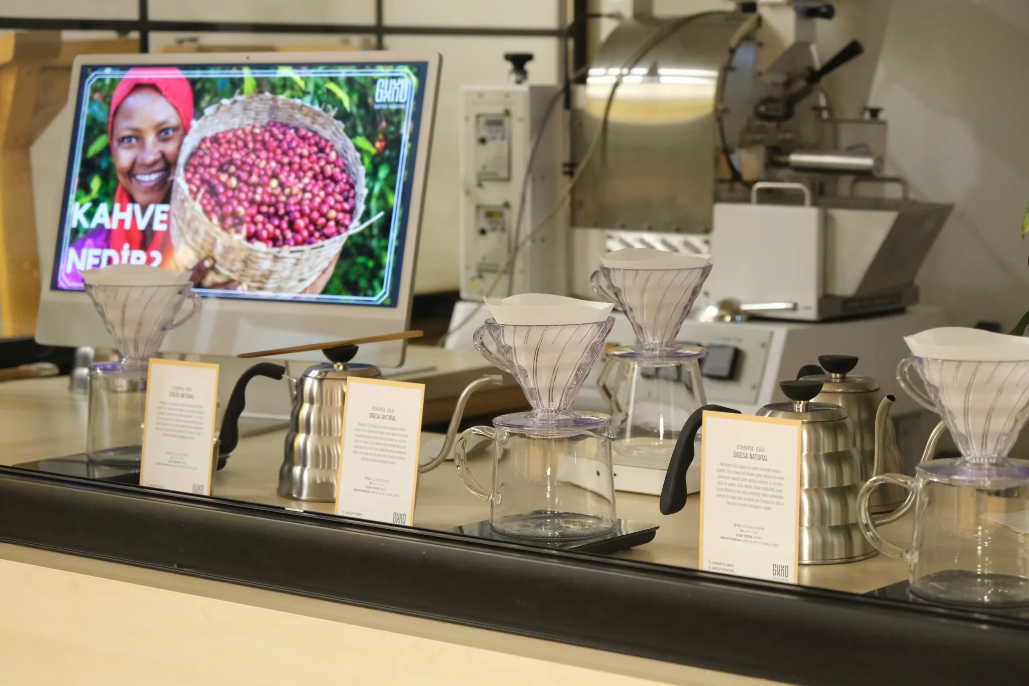 (GOOD COFFEE) sevemez kimse seni, benim sevdiğim kadar…