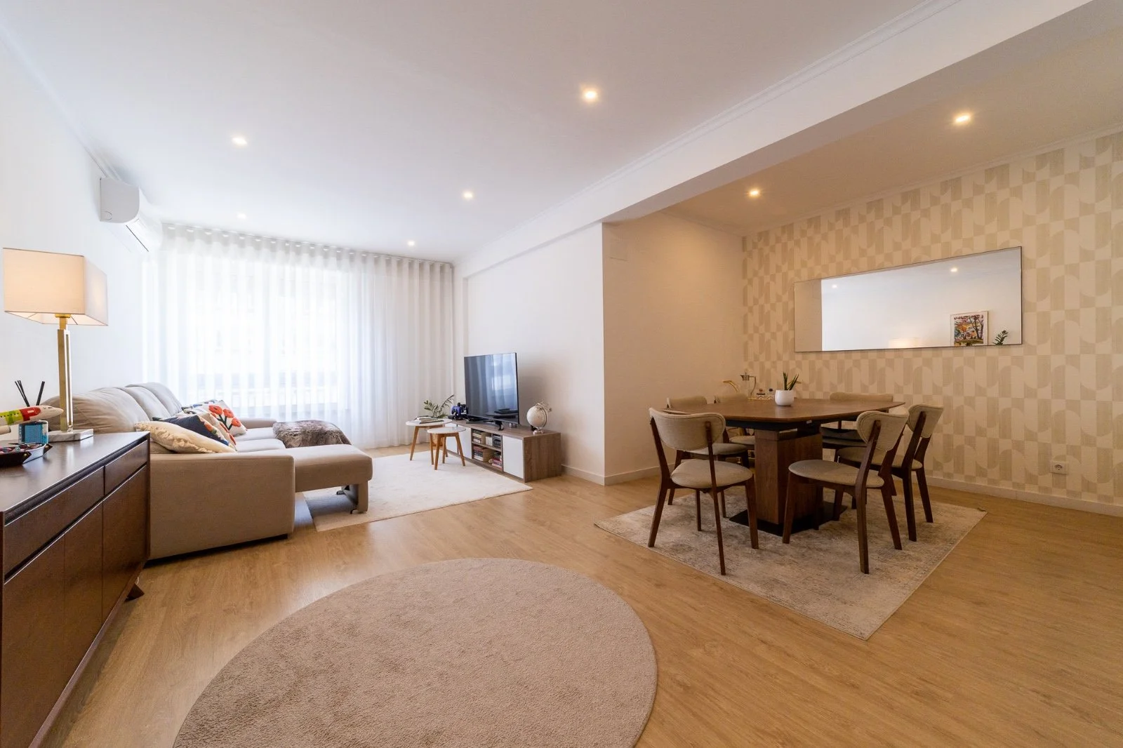 WhatsApp Image 2026-01-14 at 18.09.16 (1).jpeg