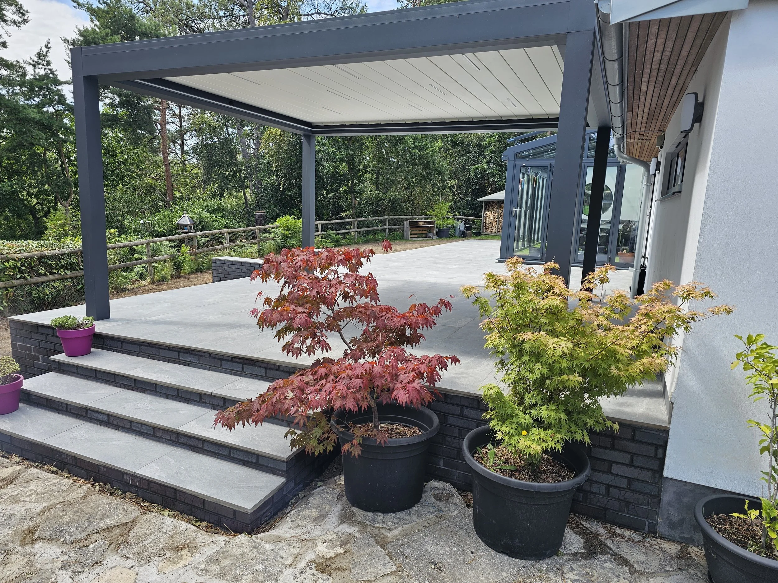 Jamie patio with shutter roof20230718_151321.jpg