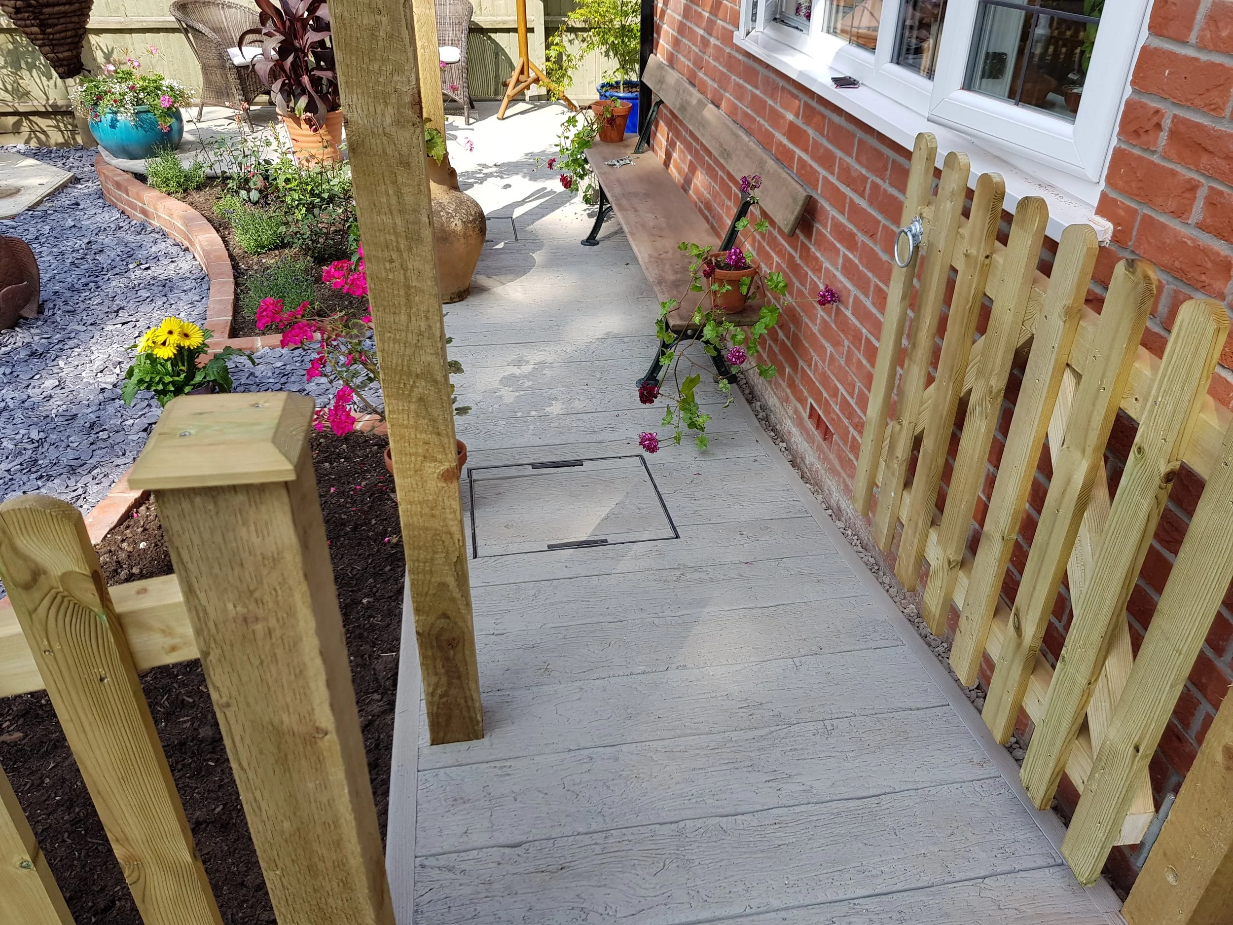 gate and composite bath 20180716_164702.jpg