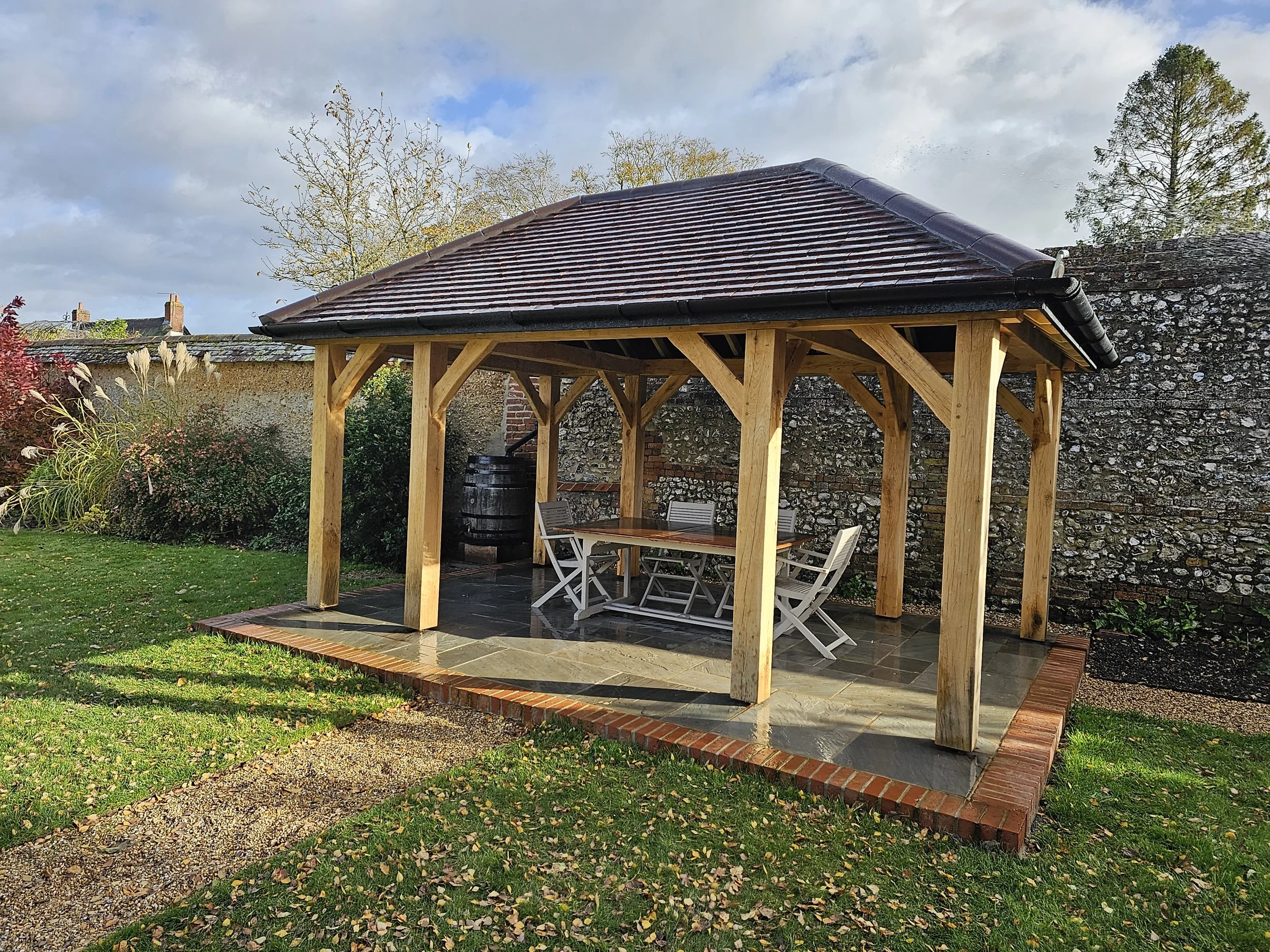 Pergola and patio based 20231113_111240.jpg