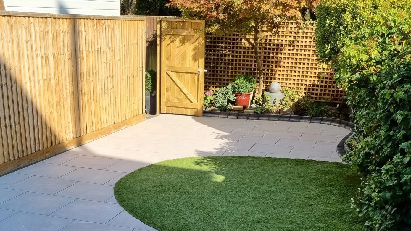 White curved patio makeover 20220726_173453.jpg