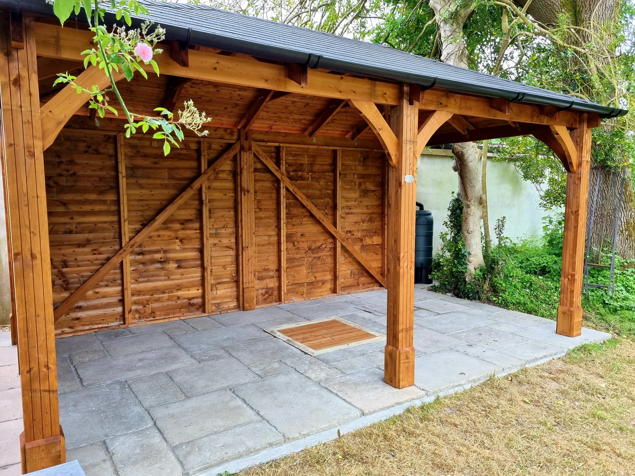 Pergola_20210617_171023.jpg