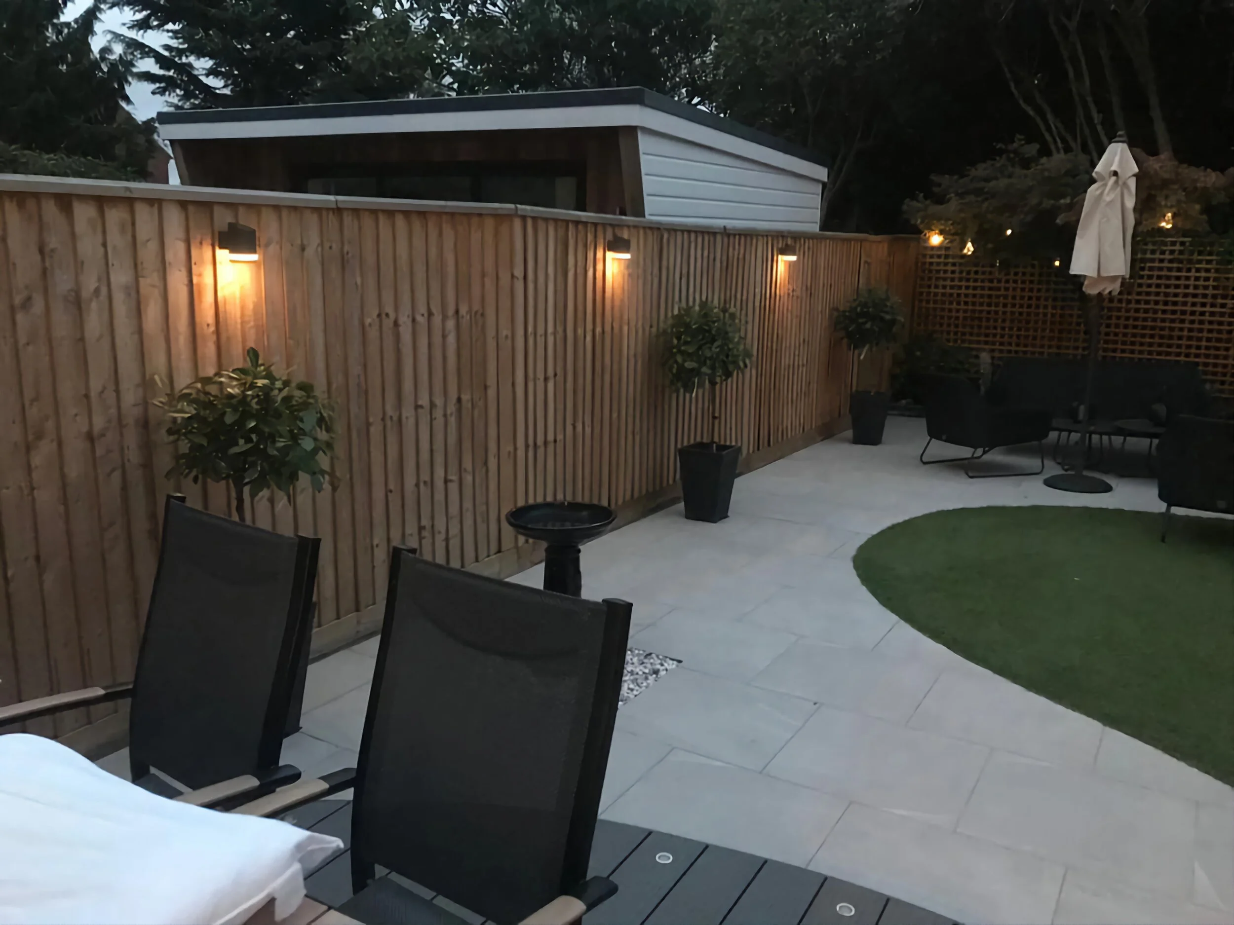 White curved patio with lights IMG-20220823-WA0003.jpg