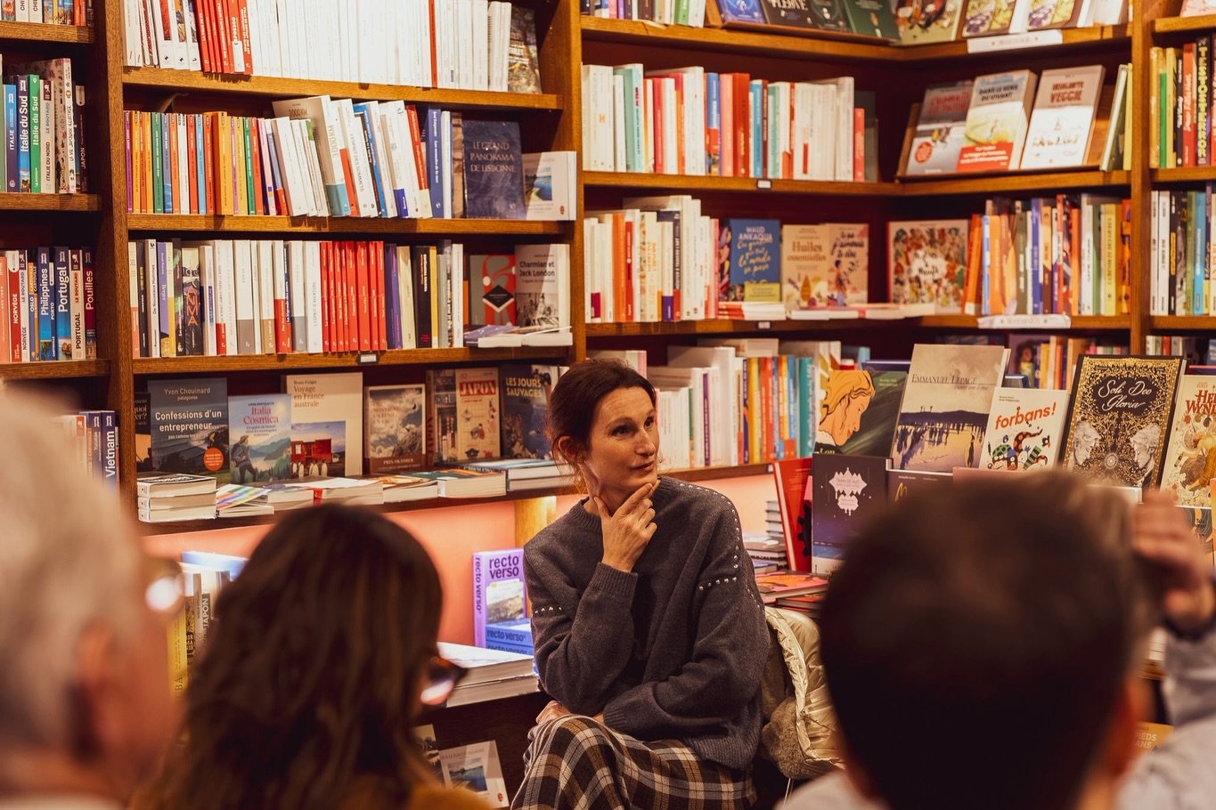 ✨Merveilleuse soir&eacute;e autour du roman "L&rsquo;Enfant de l&rsquo;ogre" de Delphine Saubaber ! Merci &agrave; toutes et tous pour votre participation, du beau monde pour ce lancement en avant-premi&egrave;re 📚
📖Le roman sort aujourd&