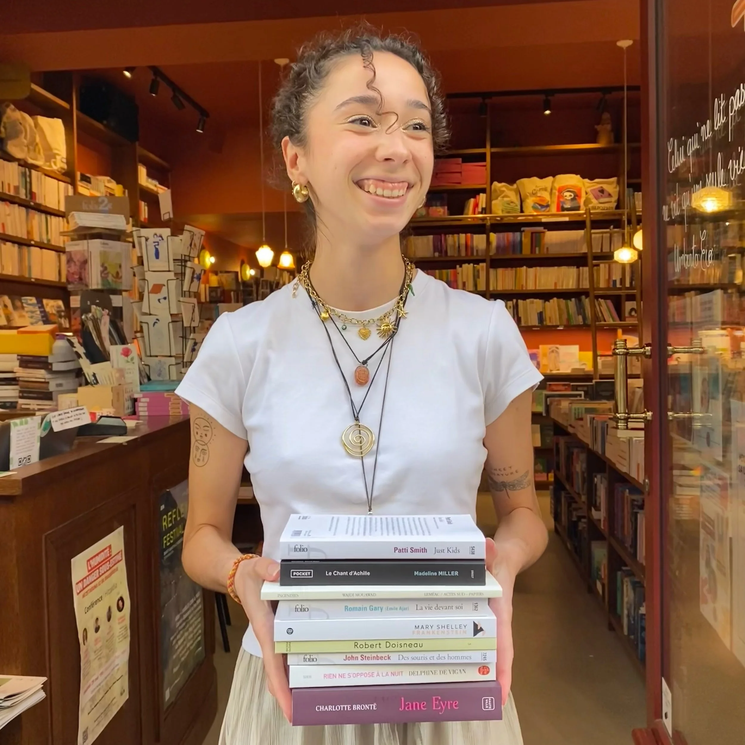 🌻 Merci Marie pour cette super semaine de stage, motiv&eacute;e, proactive le tout en douceur et avec le sourire 🌞
Elle nous pr&eacute;sente ses coups de &hearts;️, un peu classique, un peu rock &agrave; son effigie ! 

Toute l&rsquo;&eacute;quipe 