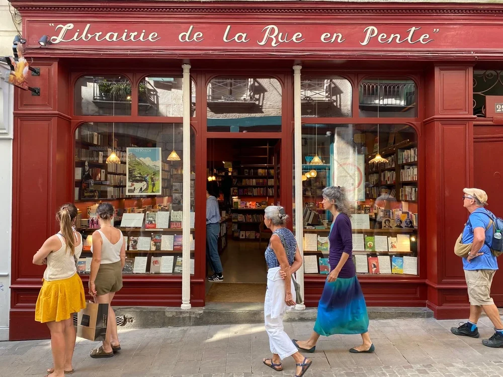 La Rue En Pente Librairie Ind pendante Bayonne Depuis 1980 la-rue-en-pente-librairie-ind-pendante-bayonne-depuis-1980