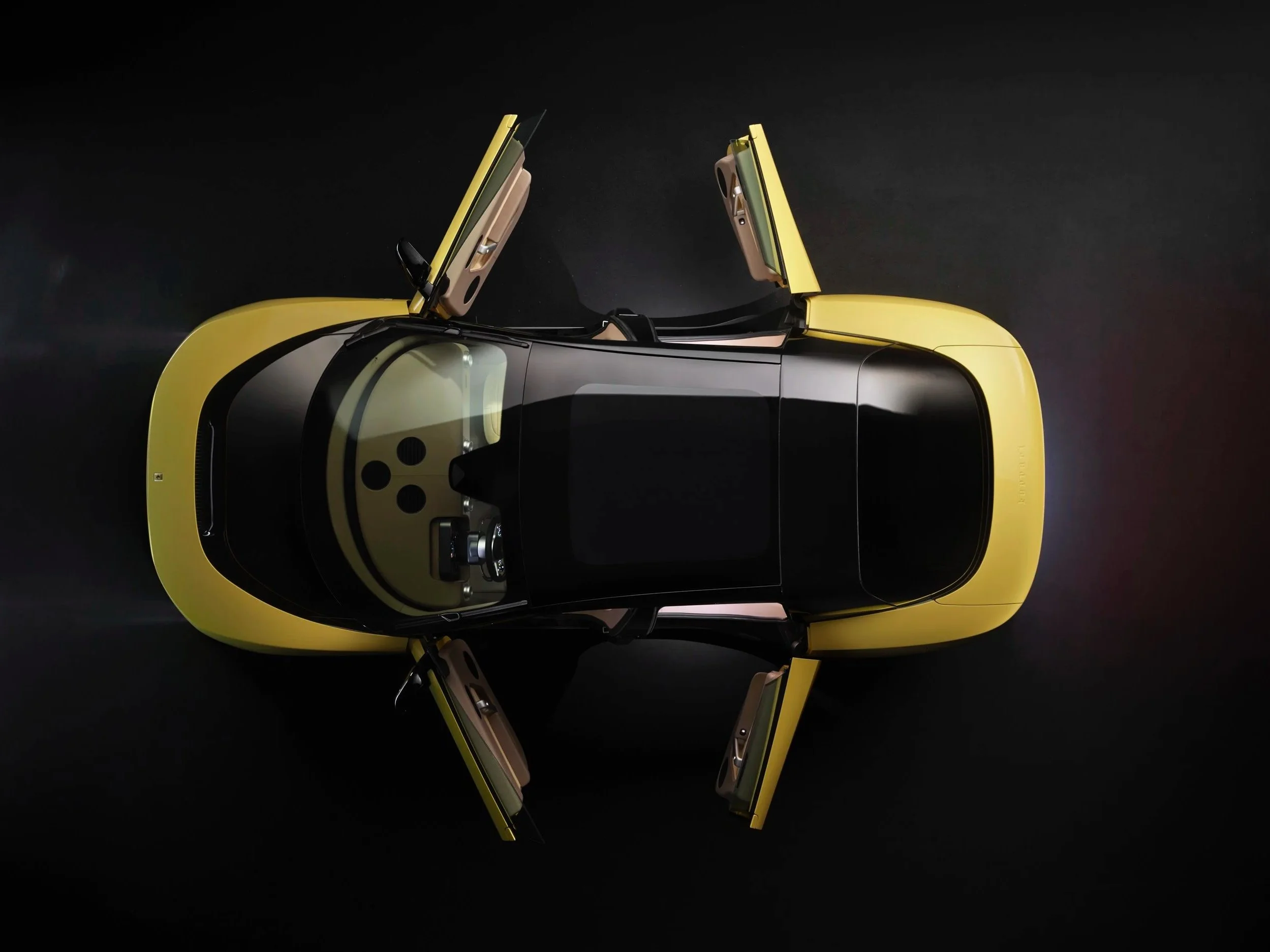 Ferrari_Luce_Overhead25389rtv3_Lightson_Web.jpg