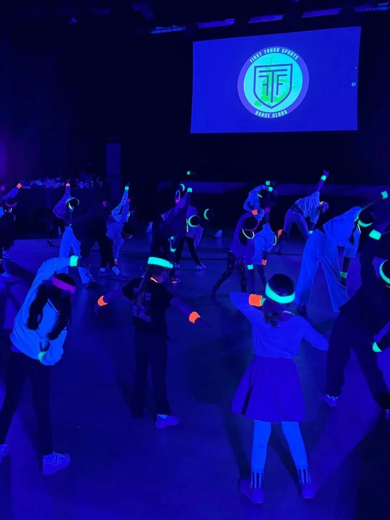 GLOW SPORTS