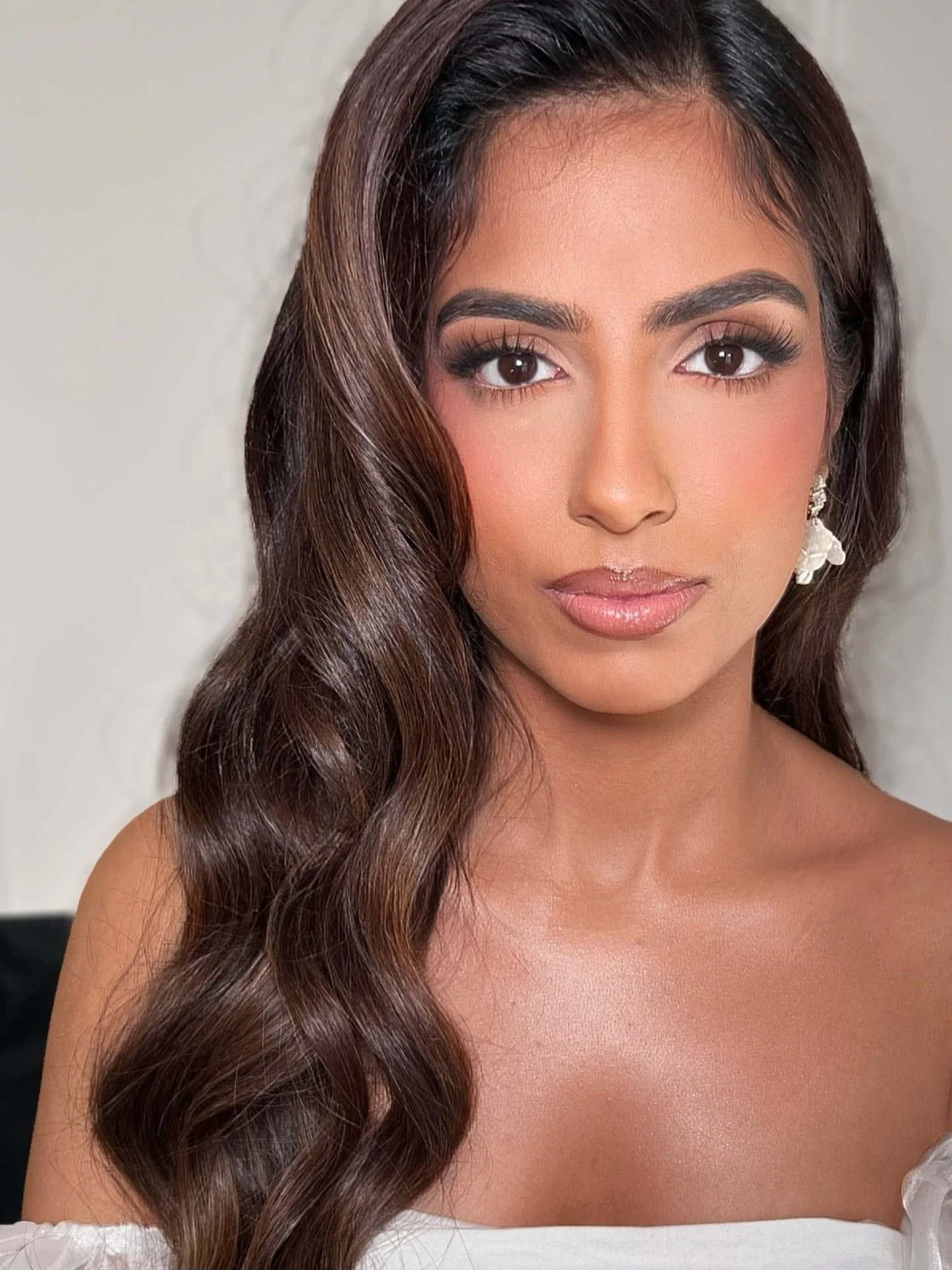 Soft focus&hellip;matte &amp; dreamy&hellip;
The key product for me is the @charlottetilbury Airbrush Flawless Finish ✨ I know I don&rsquo;t share much on products I use - mainly because I didn&rsquo;t know if you&rsquo;d be interested or not! How ar