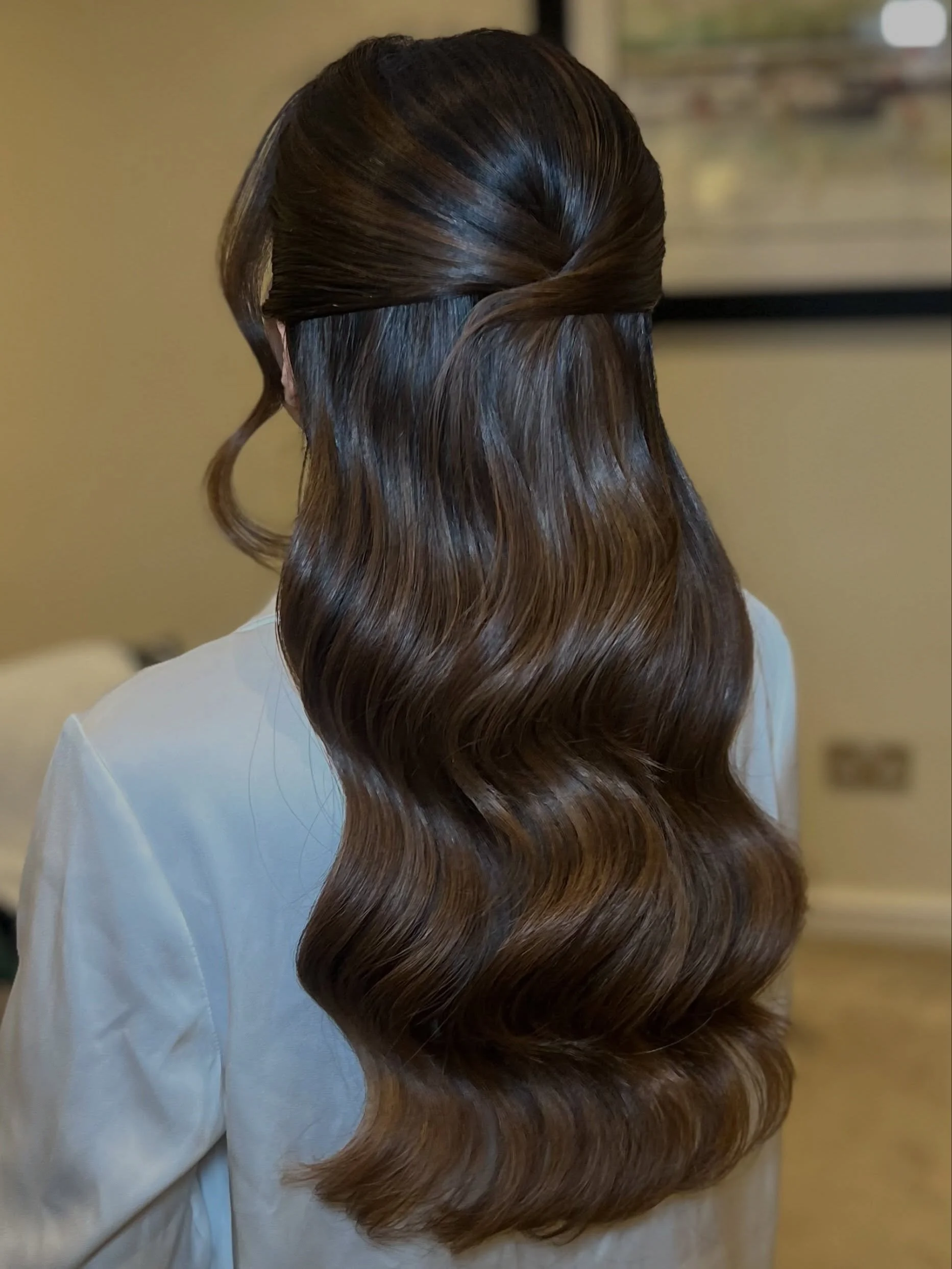 So obsessed with how glossy this half up half down turned out! The very rare occasion I didn&rsquo;t use extensions!