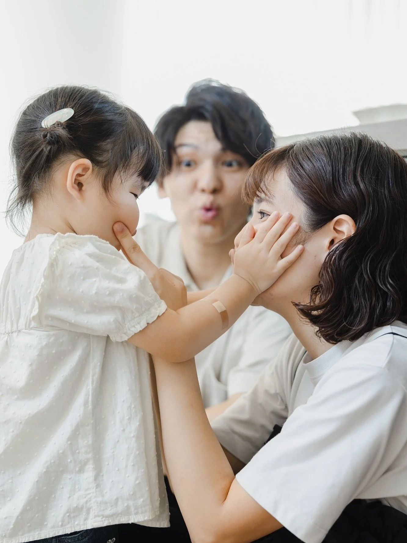 .
「パパスが　なまかになりたそうに　こっちを　みている」

「なかまに　してあげますか？」

✎︎＿＿＿＿＿＿＿＿＿＿＿＿＿＿
▶︎information
2025年11月〜12月のご予約（全ジャンル可能）
受付しております。
詳しくはHPをご覧いただき、何か不明点がありましたらDMもしくはメールにてお問い合わせください🌿

▶︎空き状況
11月満（どうしてもの方はご相談ください！）
12月△

詳しい日程はホームページのカレンダーにございます。
プロフィールのハイライトから飛んでご確認頂け