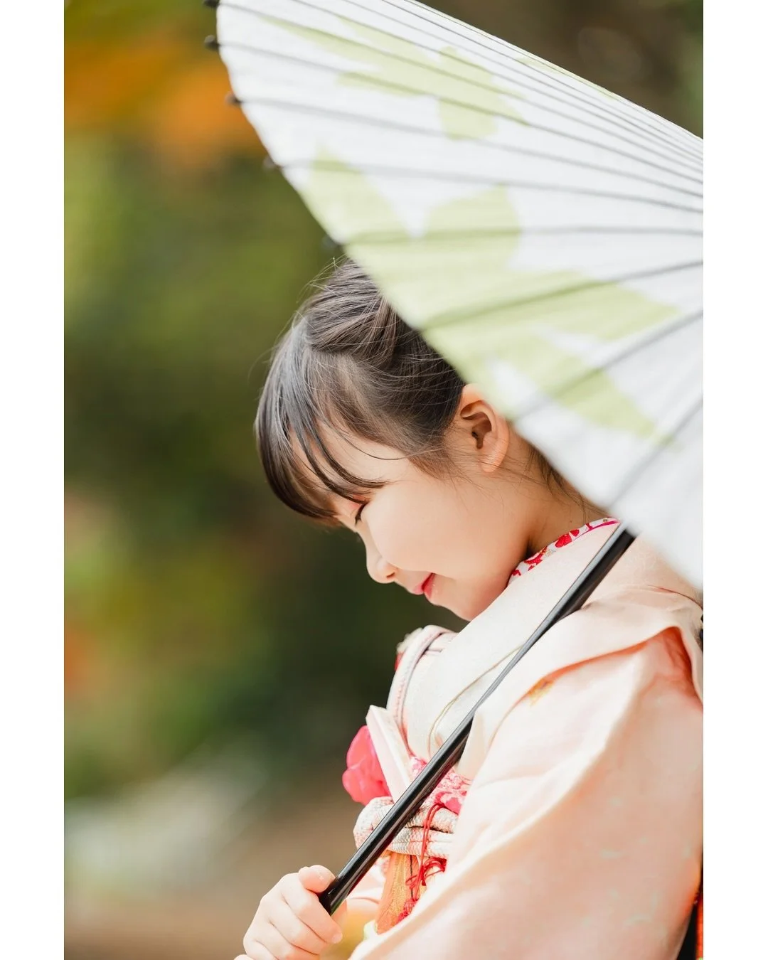 .
7歳さんのー&hellip;
ドキィッとする大人びた表情と、
無邪気にクシャッと笑うまだまだ残るあどけなさ

を、
交互にどうぞ🥹❤️

✎︎＿＿＿＿＿＿＿＿＿＿＿＿＿＿
▶︎information
2025年11月〜12月のご予約（全ジャンル可能）
受付しております。
詳しくはHPをご覧いただき、何か不明点がありましたらDMもしくはメールにてお問い合わせください🌿

▶︎空き状況
11月満
12月満（どうしてもの方はご相談ください！）
1月のご予約は12月1日スタートです🌸

詳しい