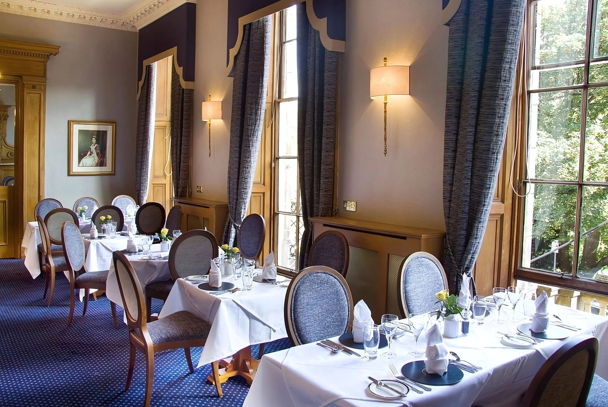 royal dining room .jpg