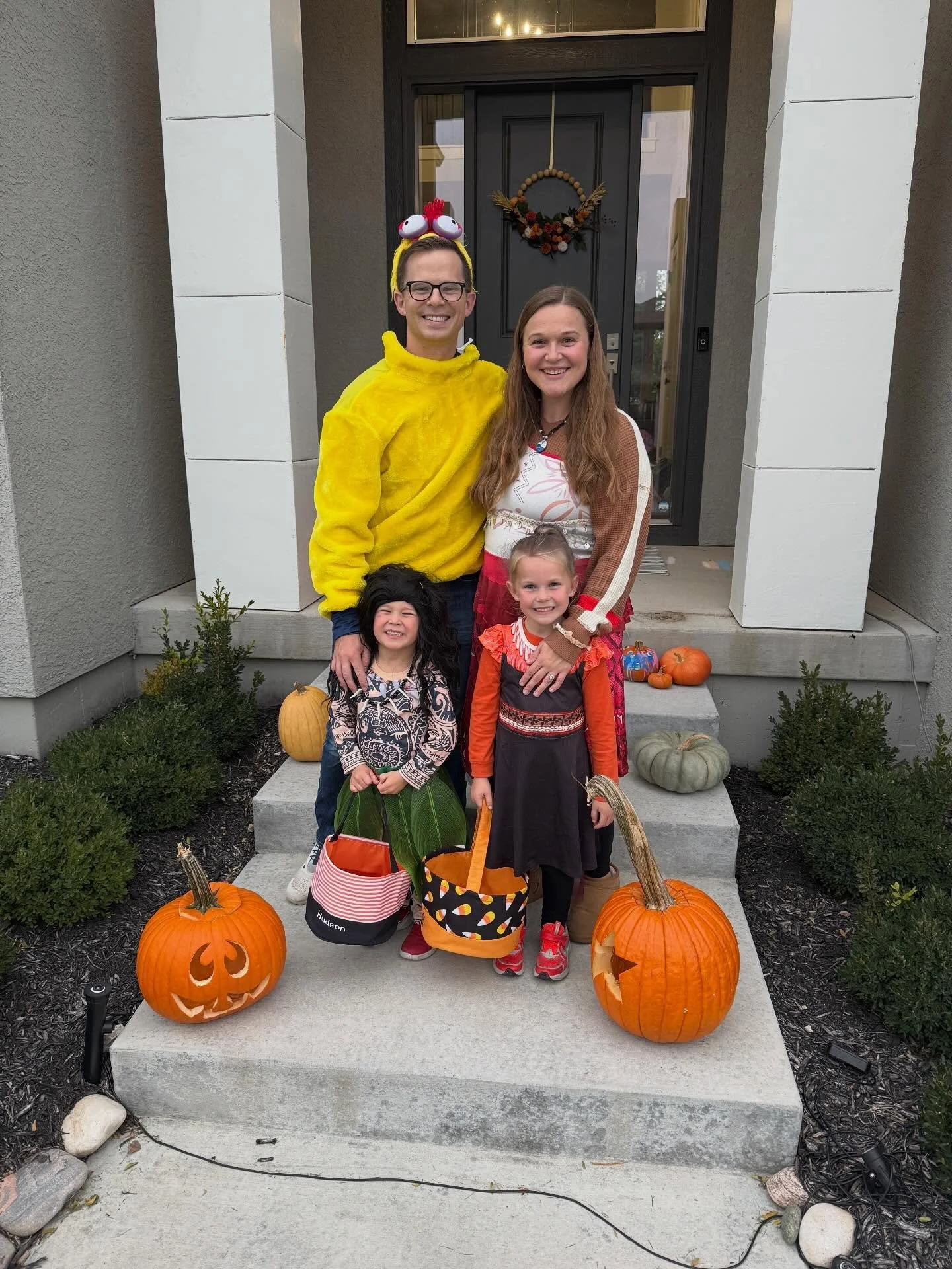 So thankful for this life, and for the most fun Halloween season ever! 🎃 #KCHanich