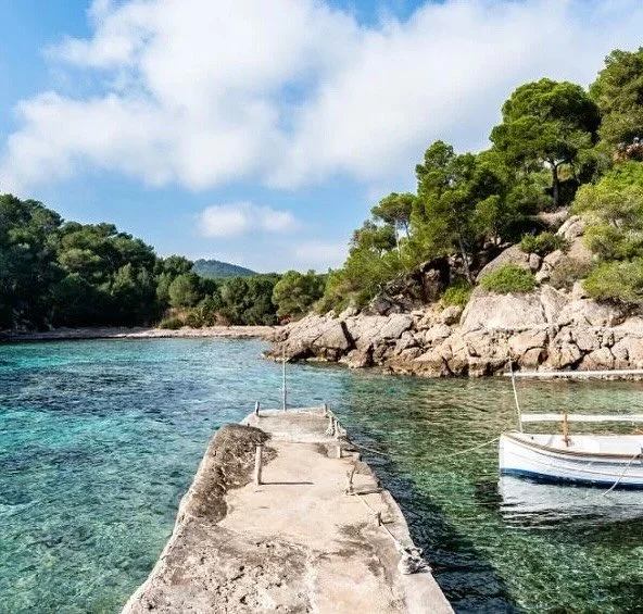 There are few places that remind you to slow down like this one.
You don&rsquo;t need much to reset, just space, silence, and salt water.
Sometimes the best decisions come after you&rsquo;ve stopped chasing them.
Give yourself a pause, it&rsquo;s oft