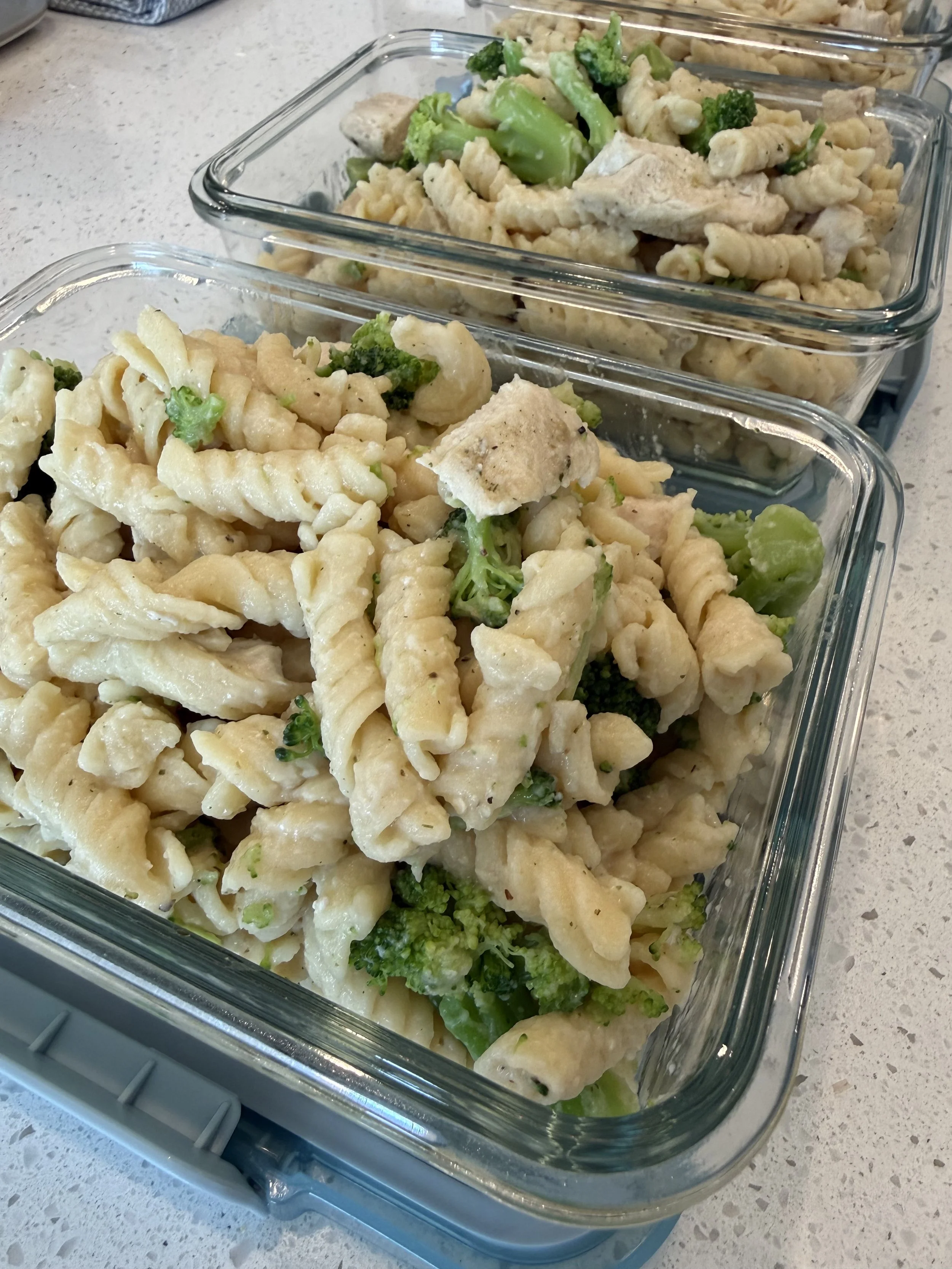 CHICKEN ALFREDO BOWLS