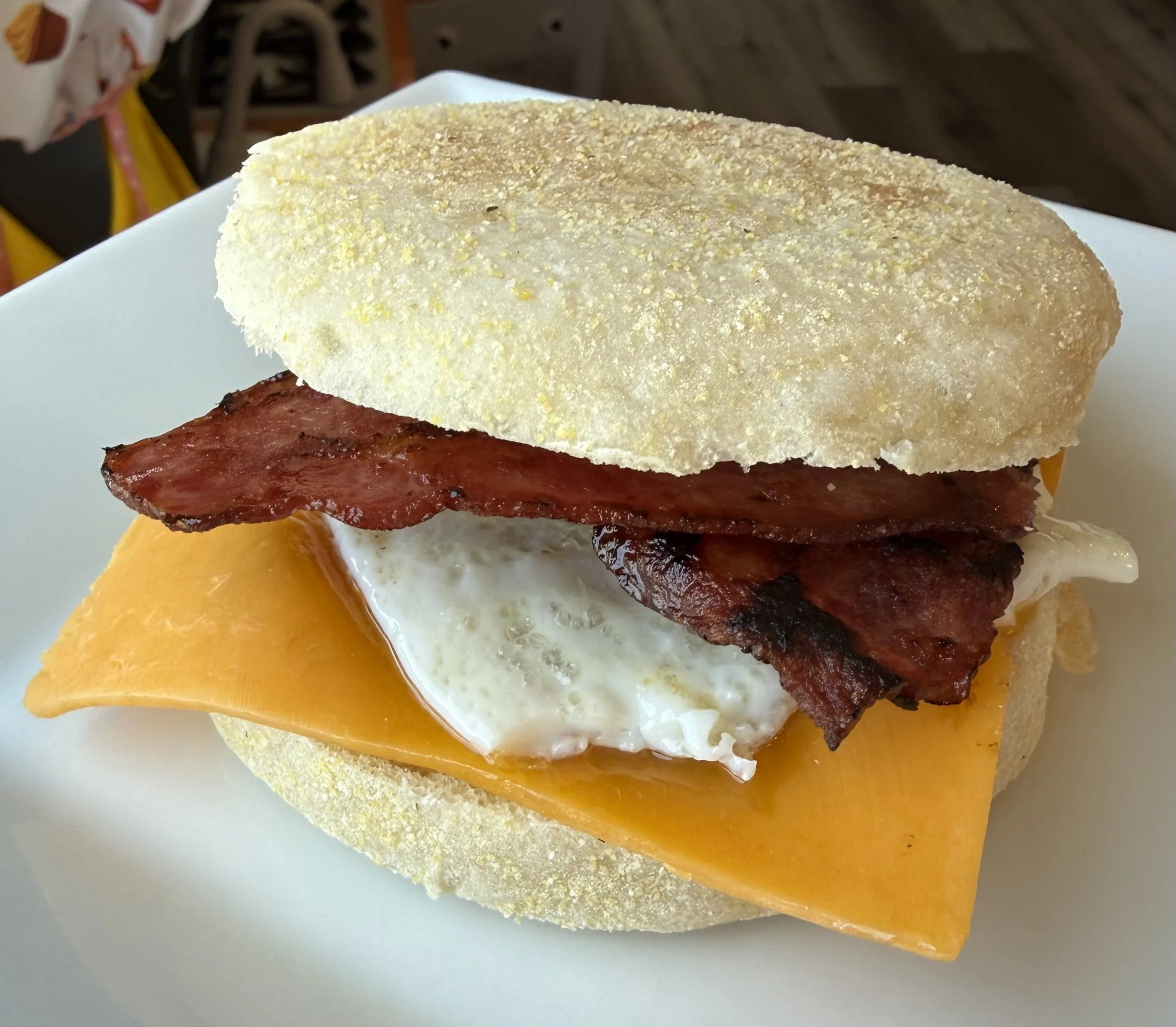 APPLE BACON JAM BREAKFAST SANDWICH