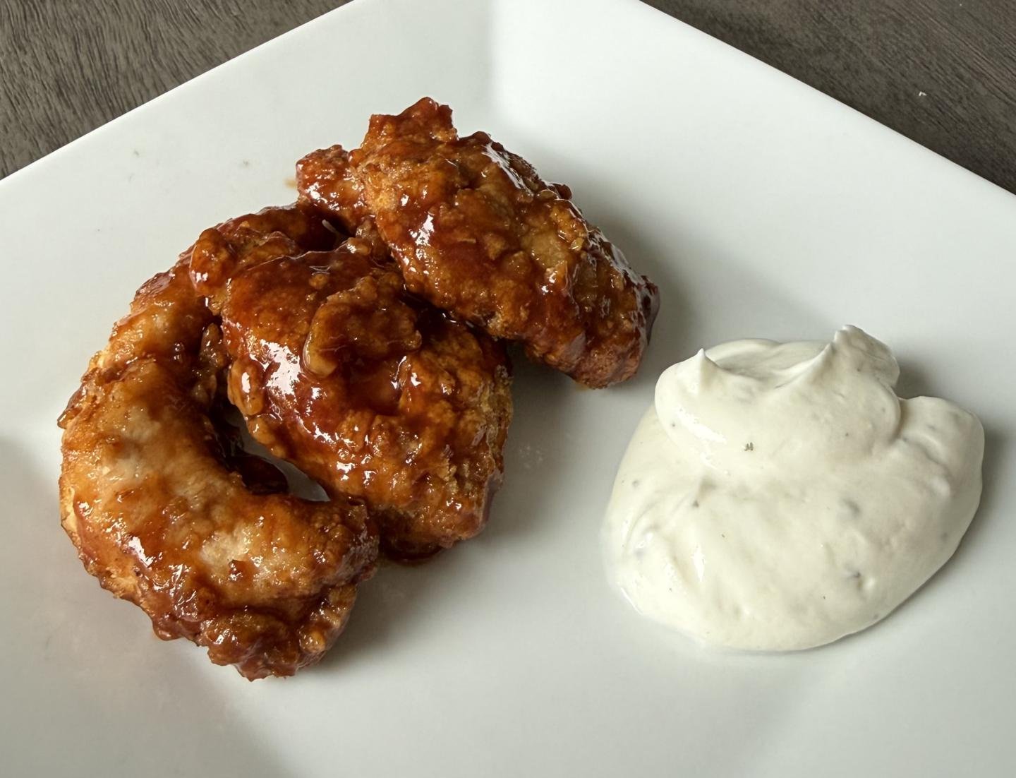 STICKY HONEY BBQ WINGS
