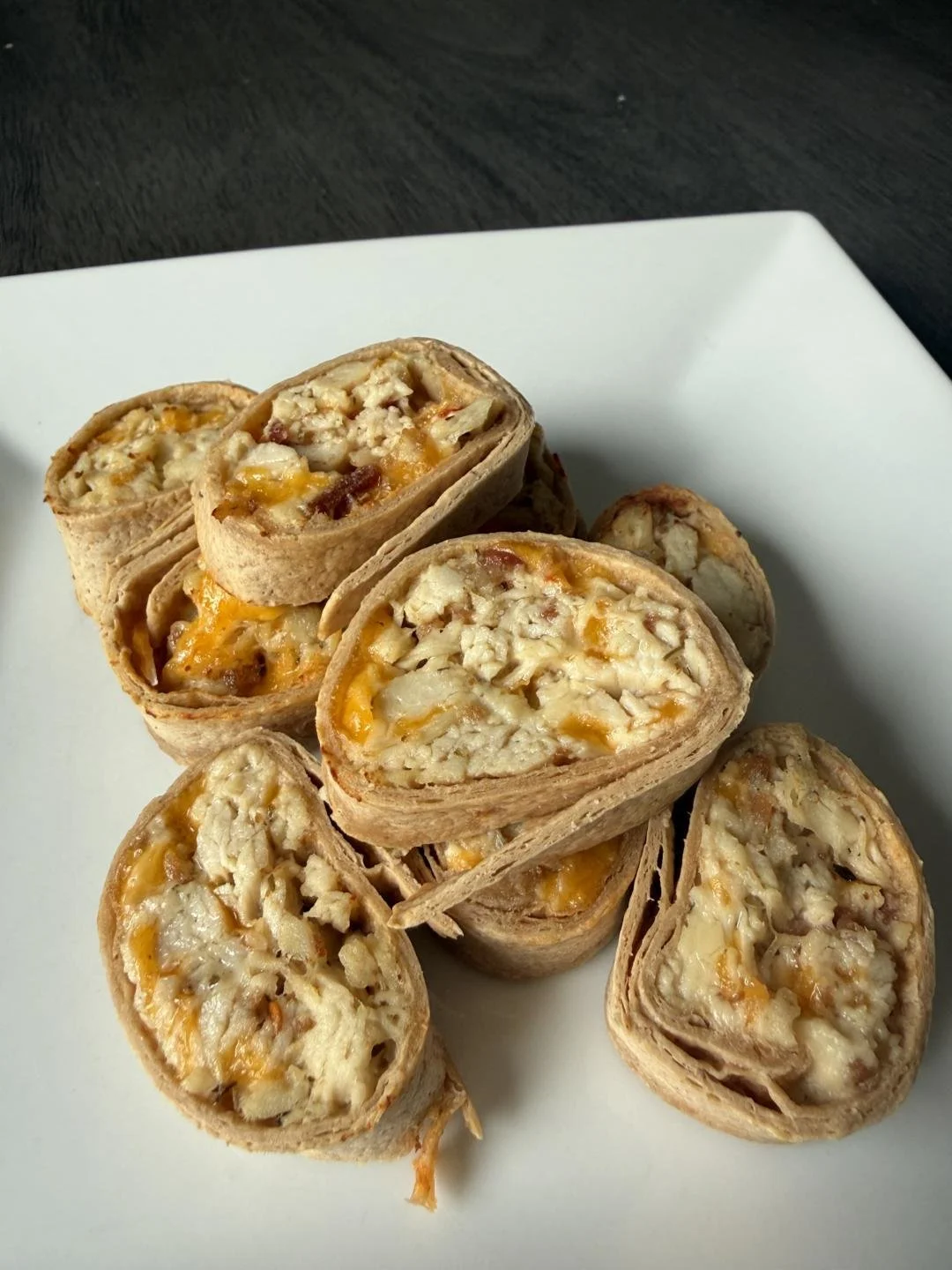 GARLIC PARMESAN ROLL UPS
