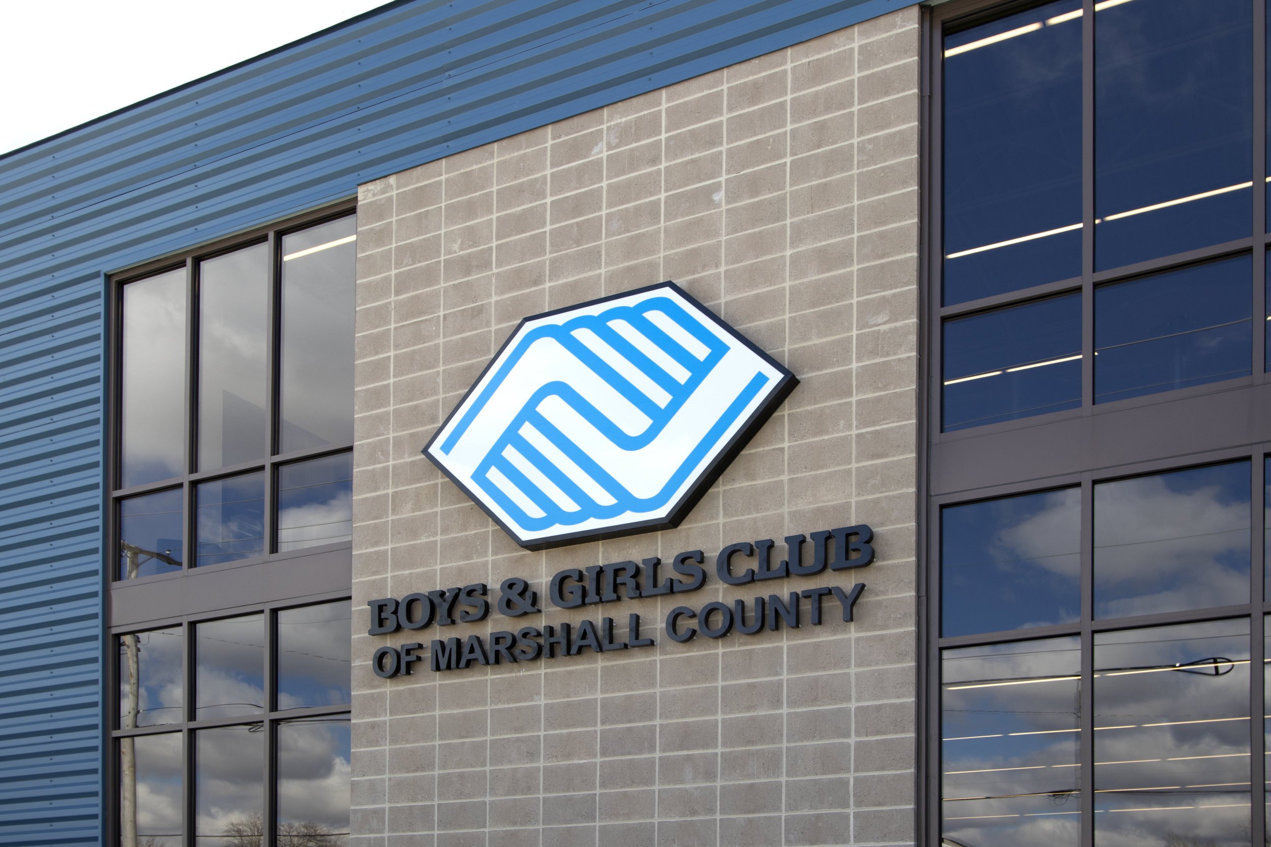 Plymouth+Boys+and+Girls+Club+Building+SIgn.jpg