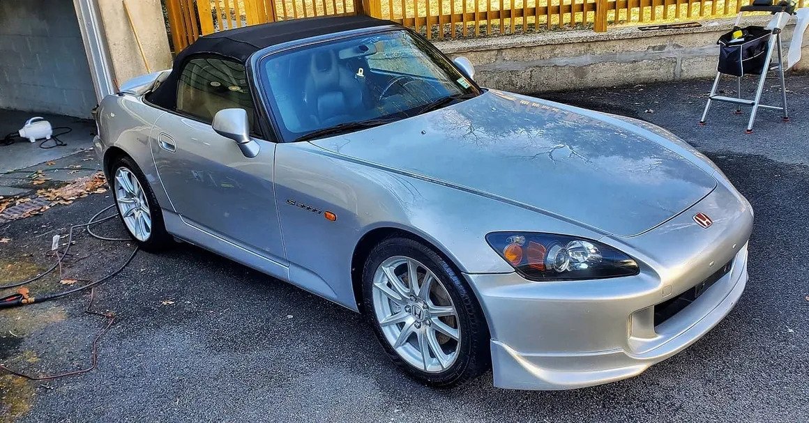 ceramic coating services
interior car detailing
exterior car detailing
headlight restoration
mobile car wash at home
engine bay detailing