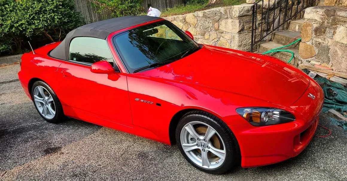 ceramic coating services
interior car detailing
exterior car detailing
headlight restoration
mobile car wash at home
engine bay detailing