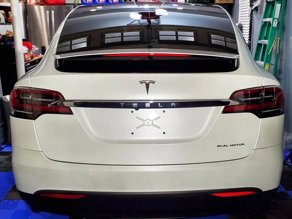 ceramic coating services
interior car detailing
exterior car detailing
headlight restoration
mobile car wash at home
engine bay detailing